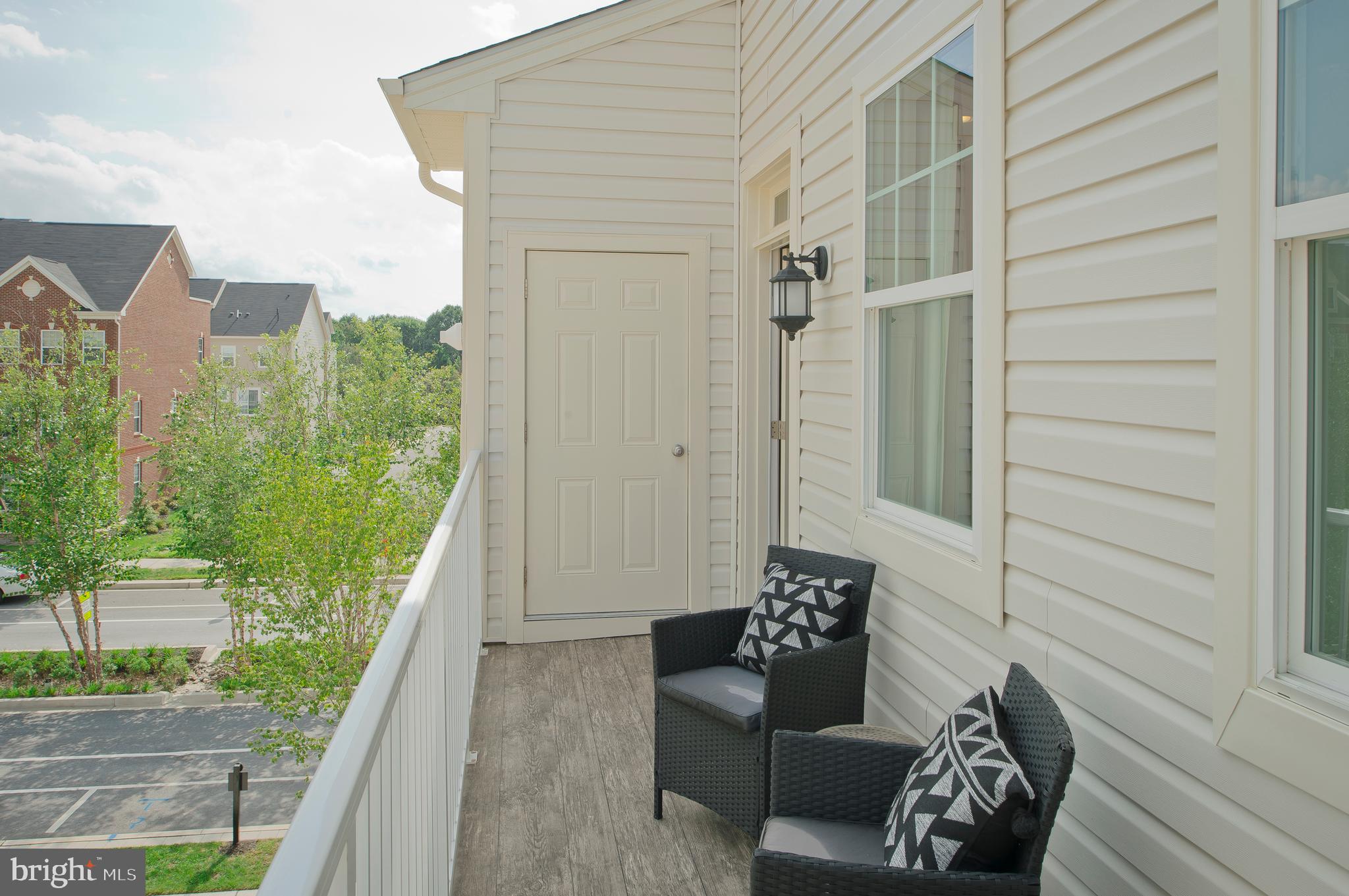 BLUE STREAM - Residential