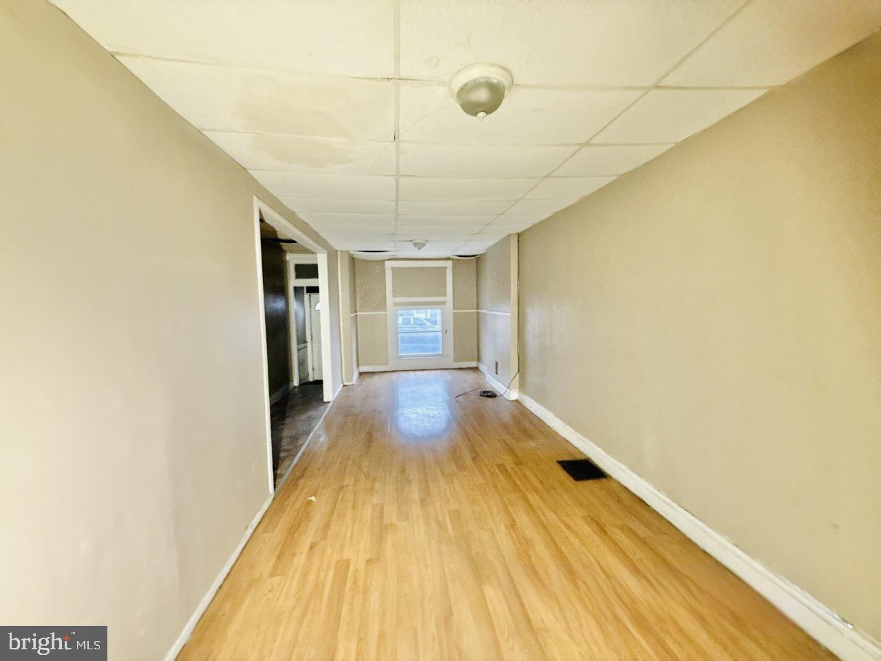 3035 E MONUMENT STREET