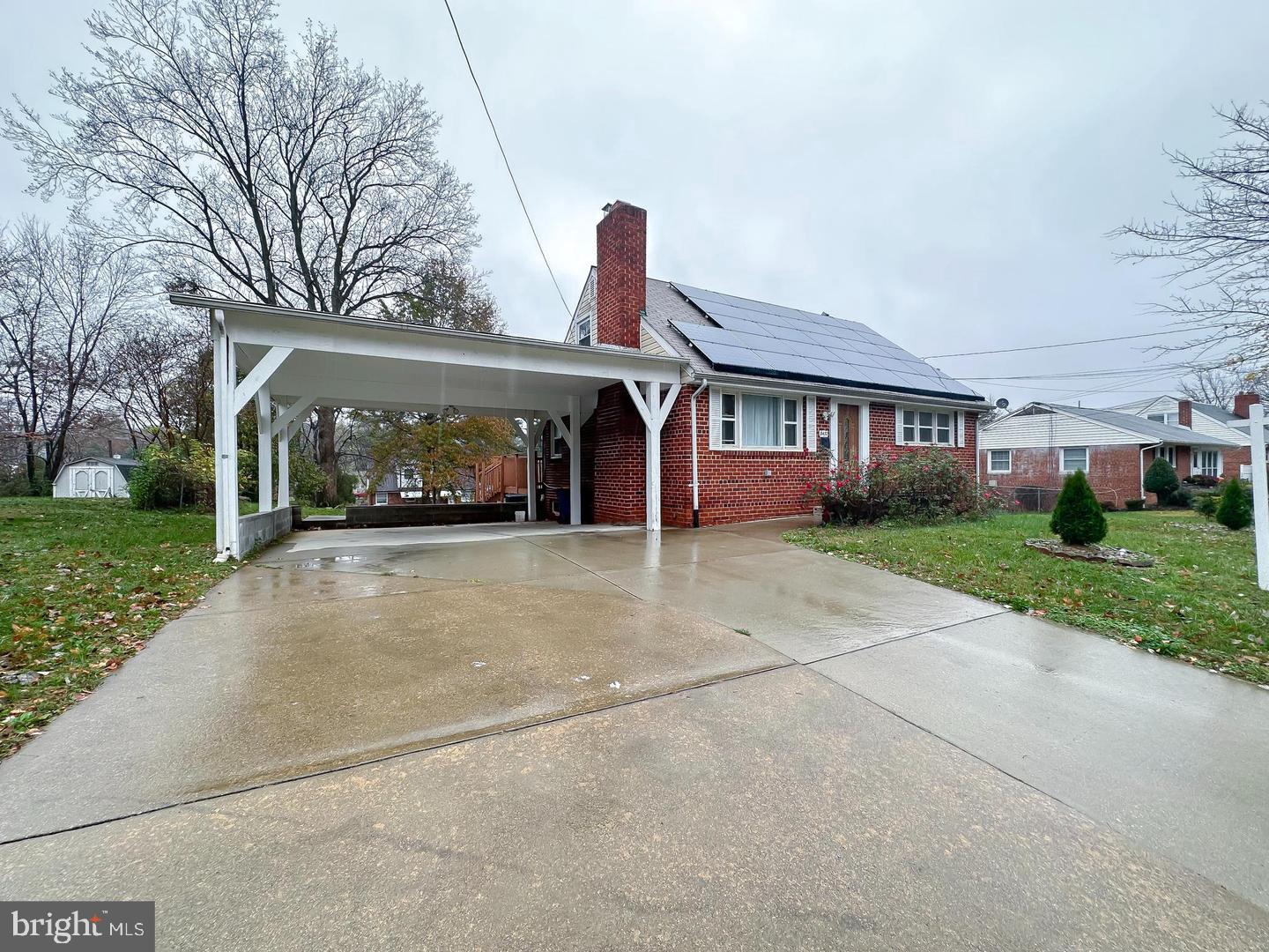 This home is absolutely a diamond in the rough! Although an older model home, it was well kept. New paint, new carpet. This home features three levels of space consisting of 2 main-level bedrooms and a full bathroom, a kitchen/living room/dining room, 2 bedrooms on the upper level with a full bath, and a bedroom on the lower level with a half bath. Large rear yard, fenced in. Driveway in front of property. The property is located near shopping, bus lines, and main thoroughfares.