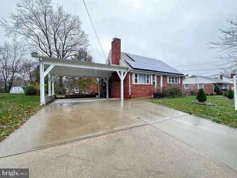 8432 RAVENSWOOD ROAD NEW CARROLLTON MD 20784