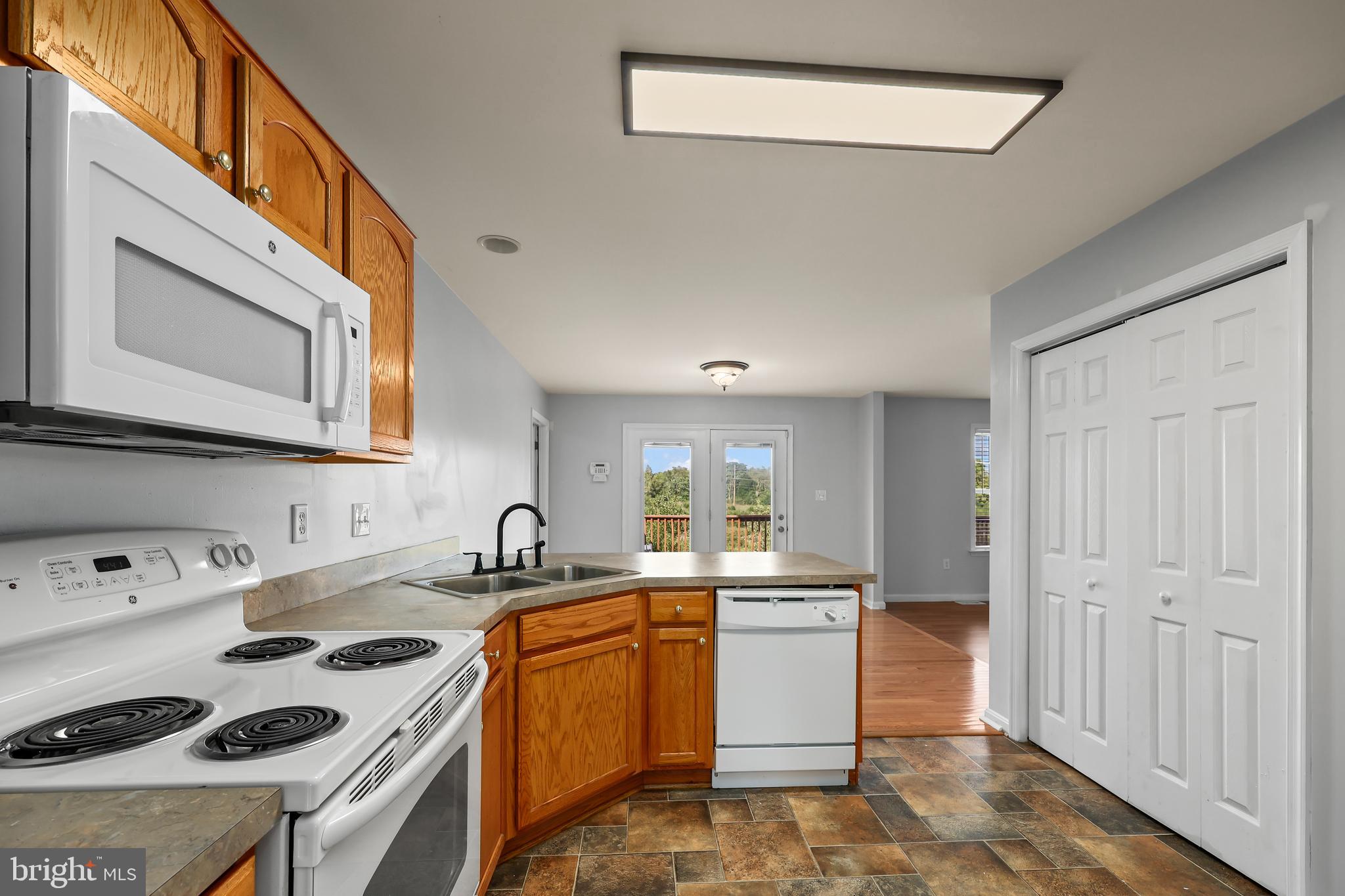 HAMMONDS MILL - Residential