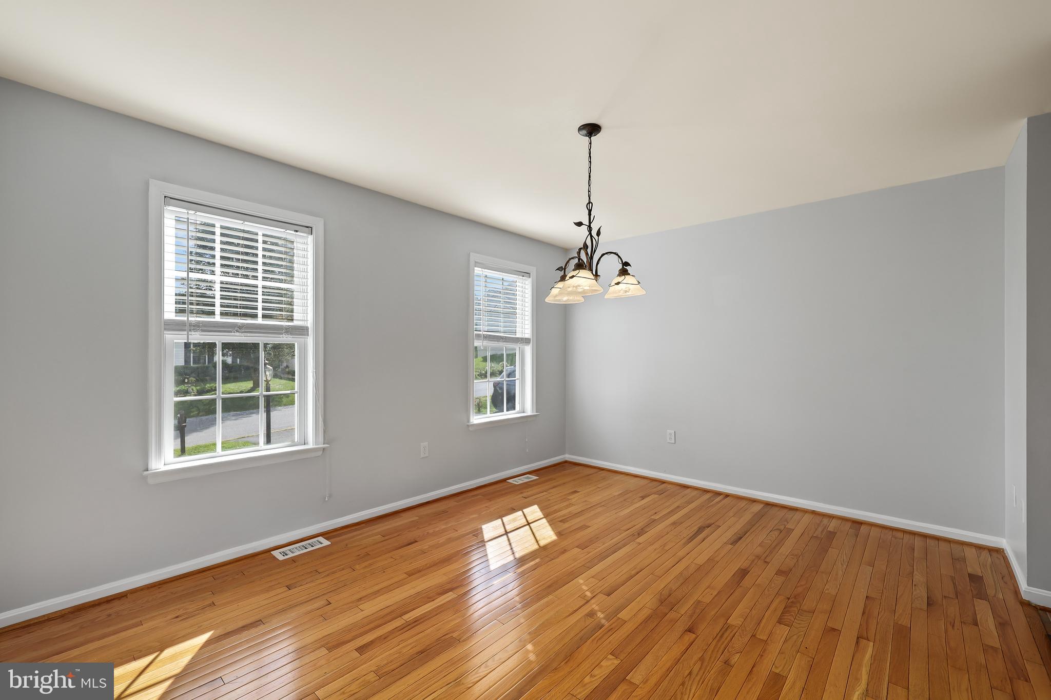 HAMMONDS MILL - Residential