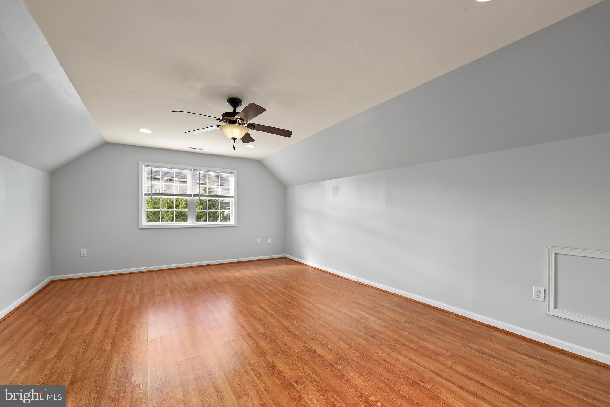 HAMMONDS MILL - Residential