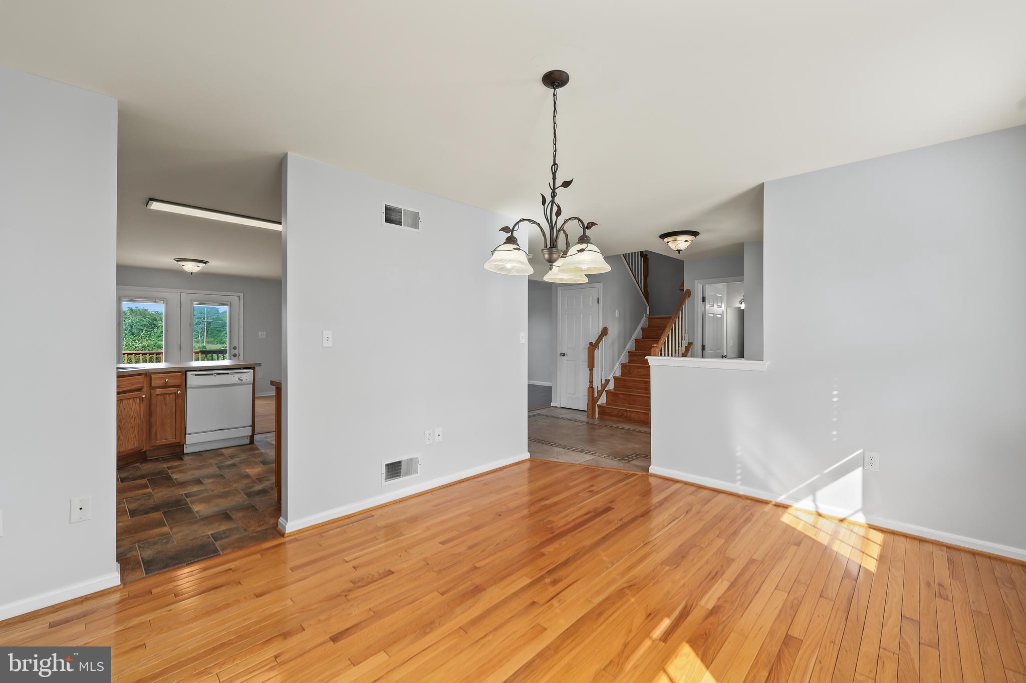 HAMMONDS MILL - Residential