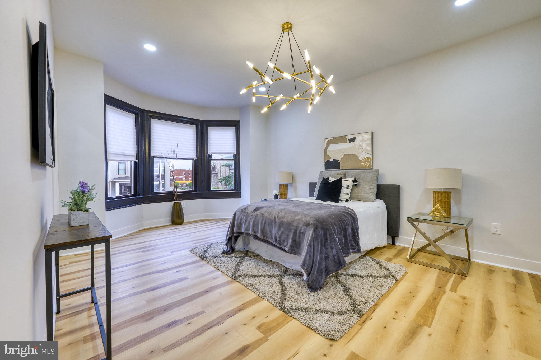 EVERGREEN LAWN - Residential