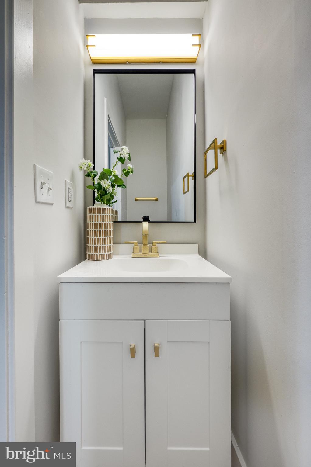 EVERGREEN LAWN - Residential