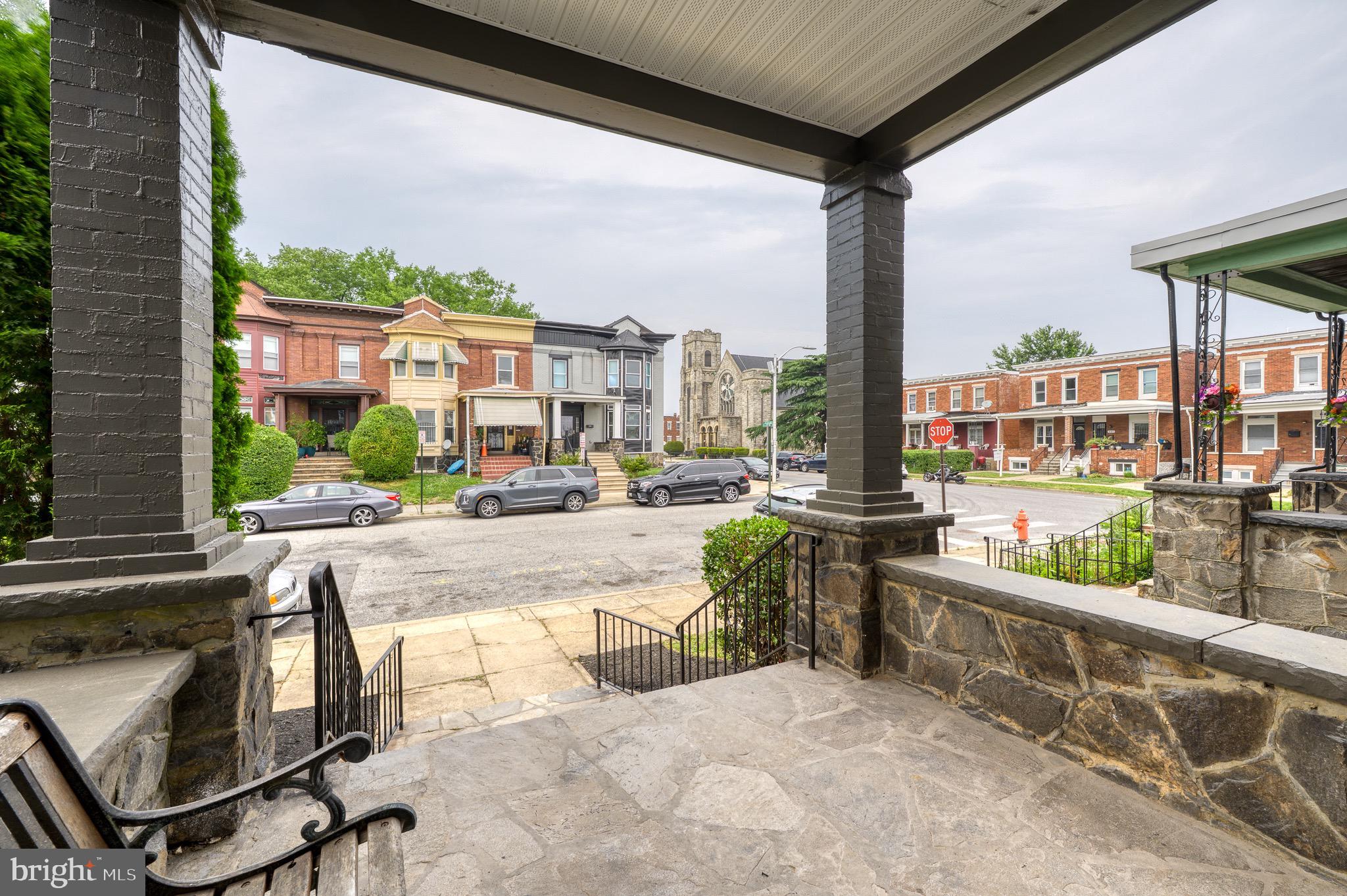 EVERGREEN LAWN - Residential