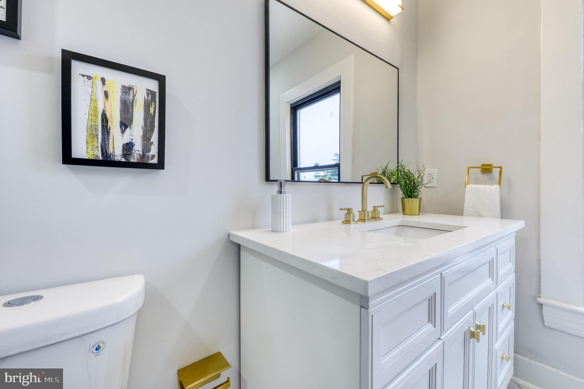 EVERGREEN LAWN - Residential