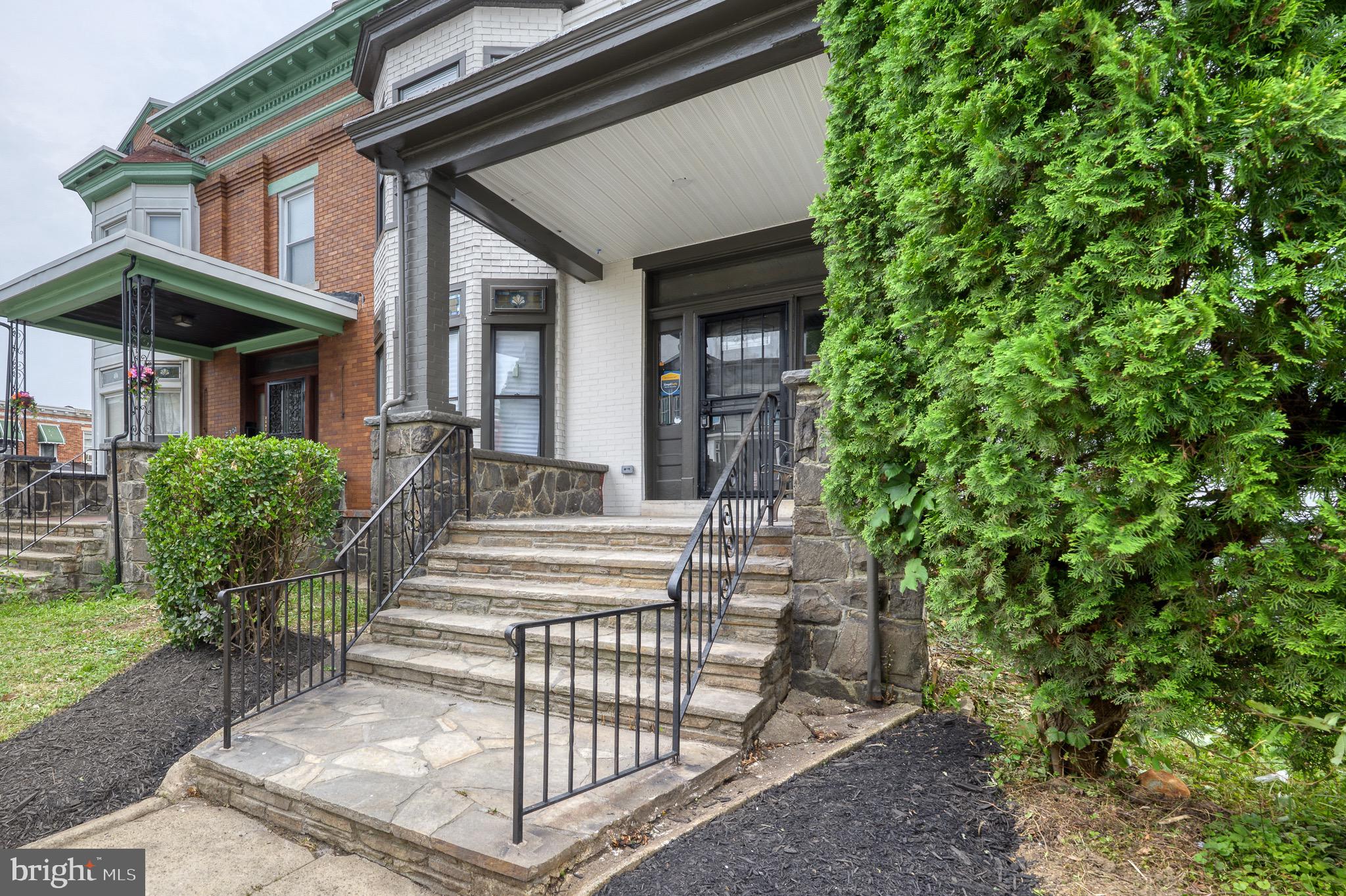 EVERGREEN LAWN - Residential