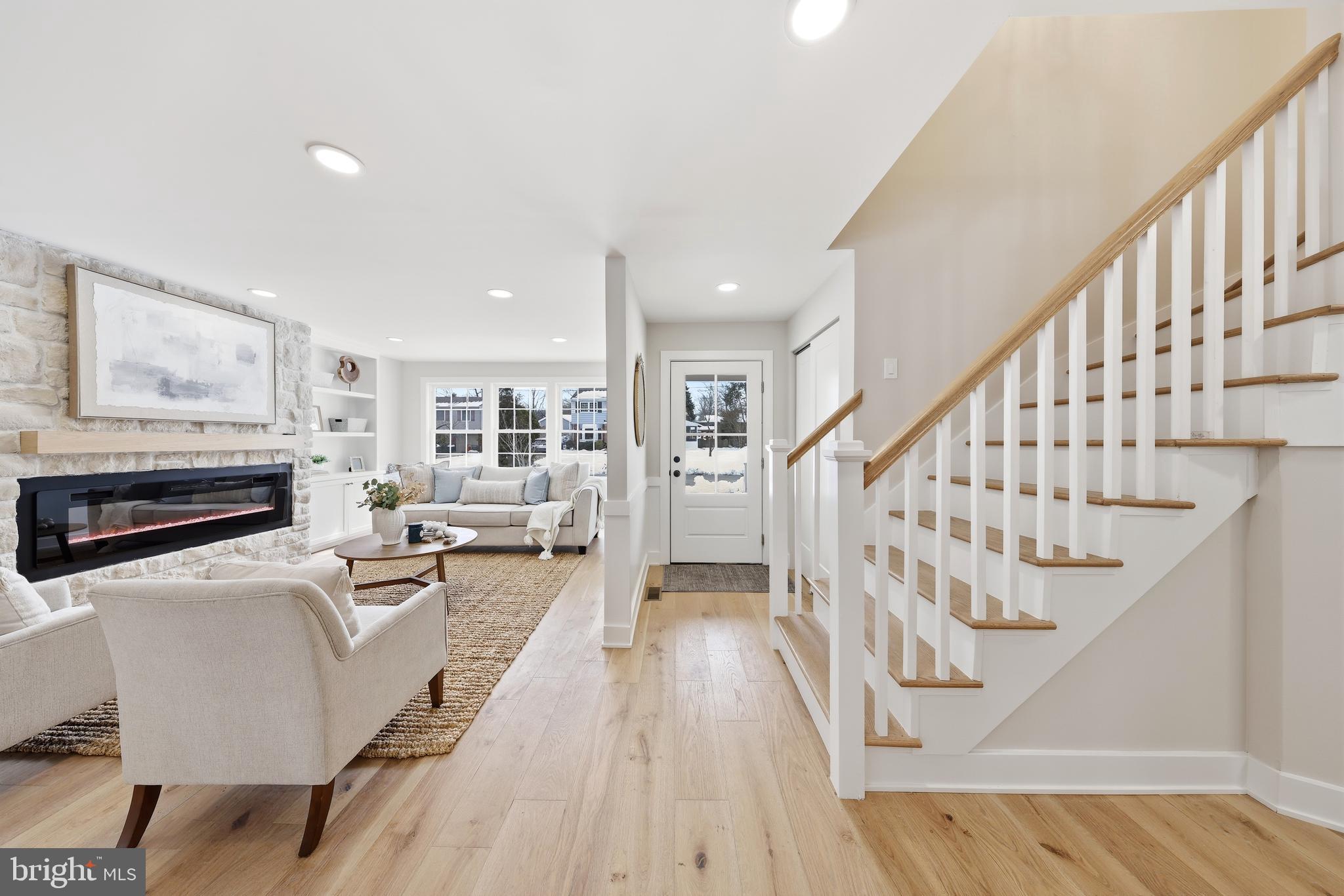 615 PARDEE LANE