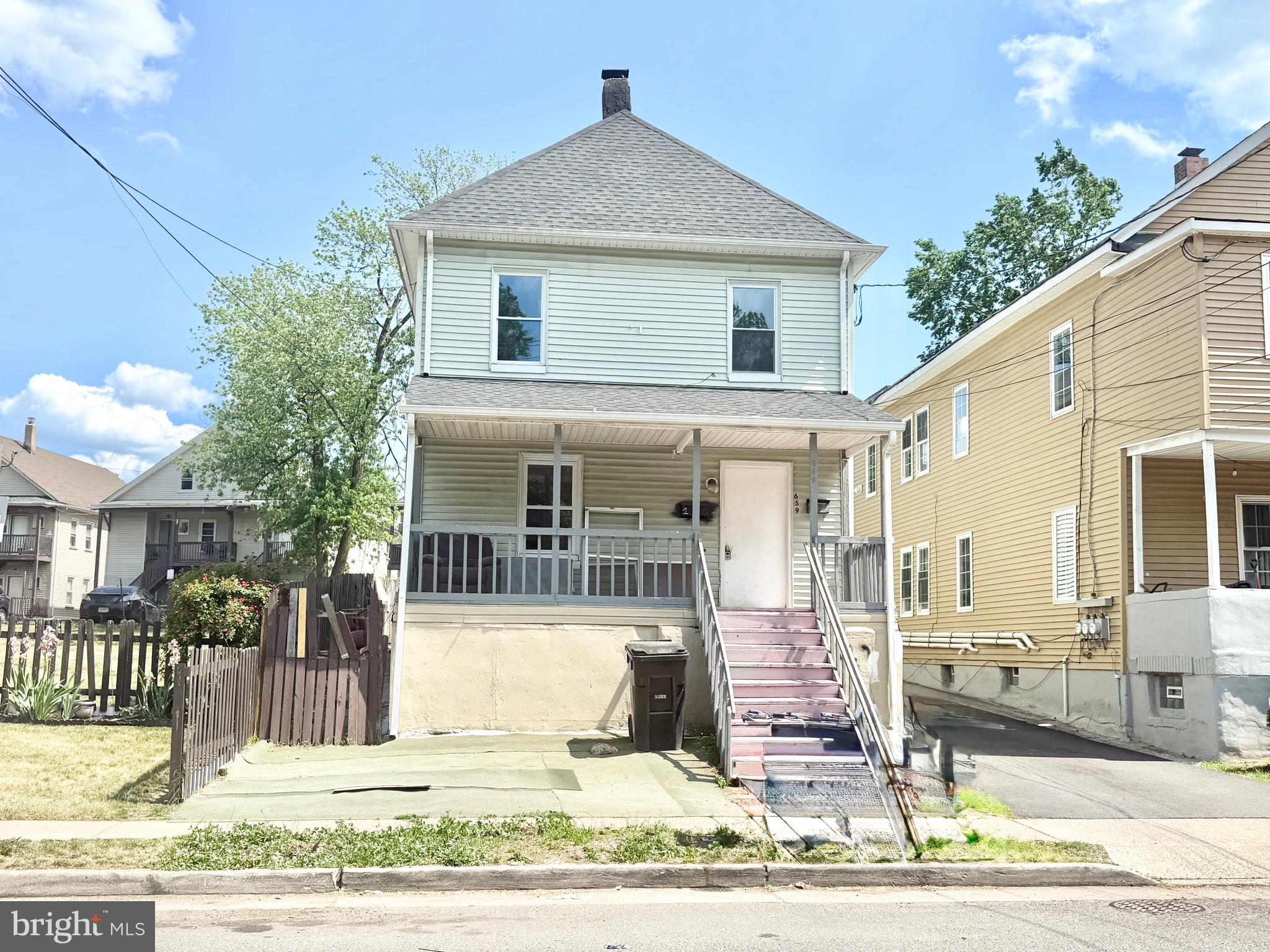 659 S 2ND STREET