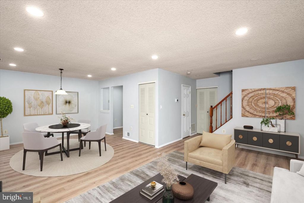 Photo of 110 Versailles Ct, HAMILTON, NJ 08619 (MLS # NJME2065020)