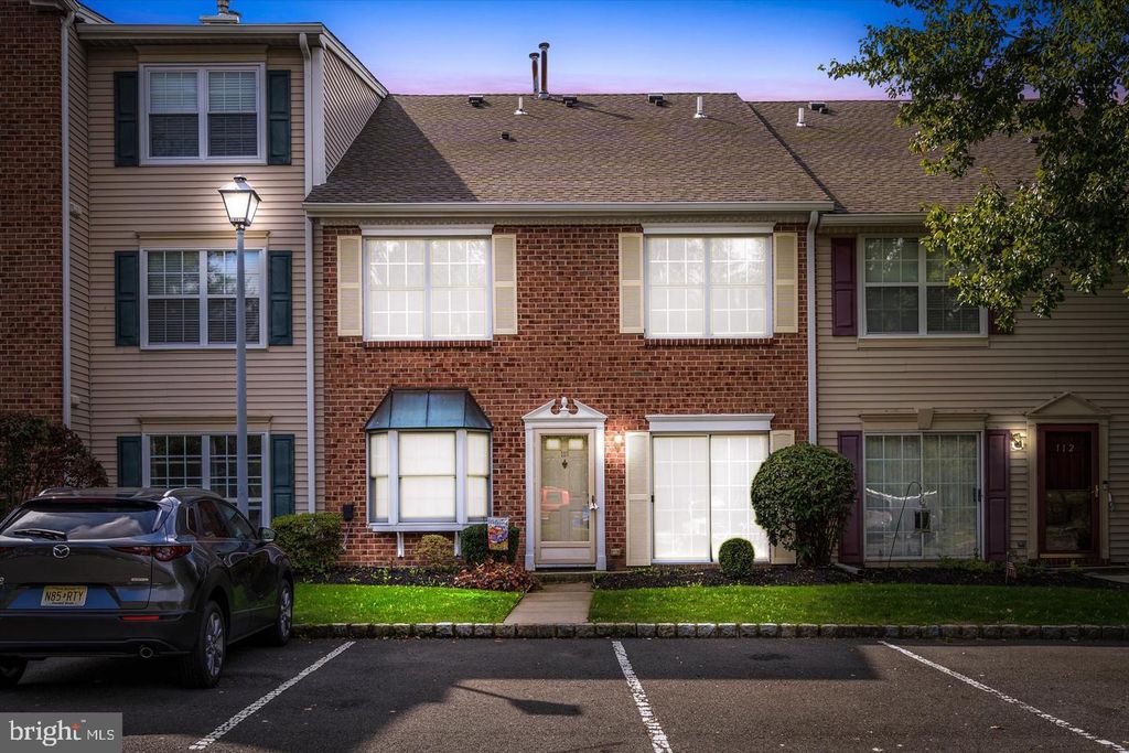 Photo of 110 Versailles Ct, HAMILTON, NJ 08619 (MLS # NJME2065020)