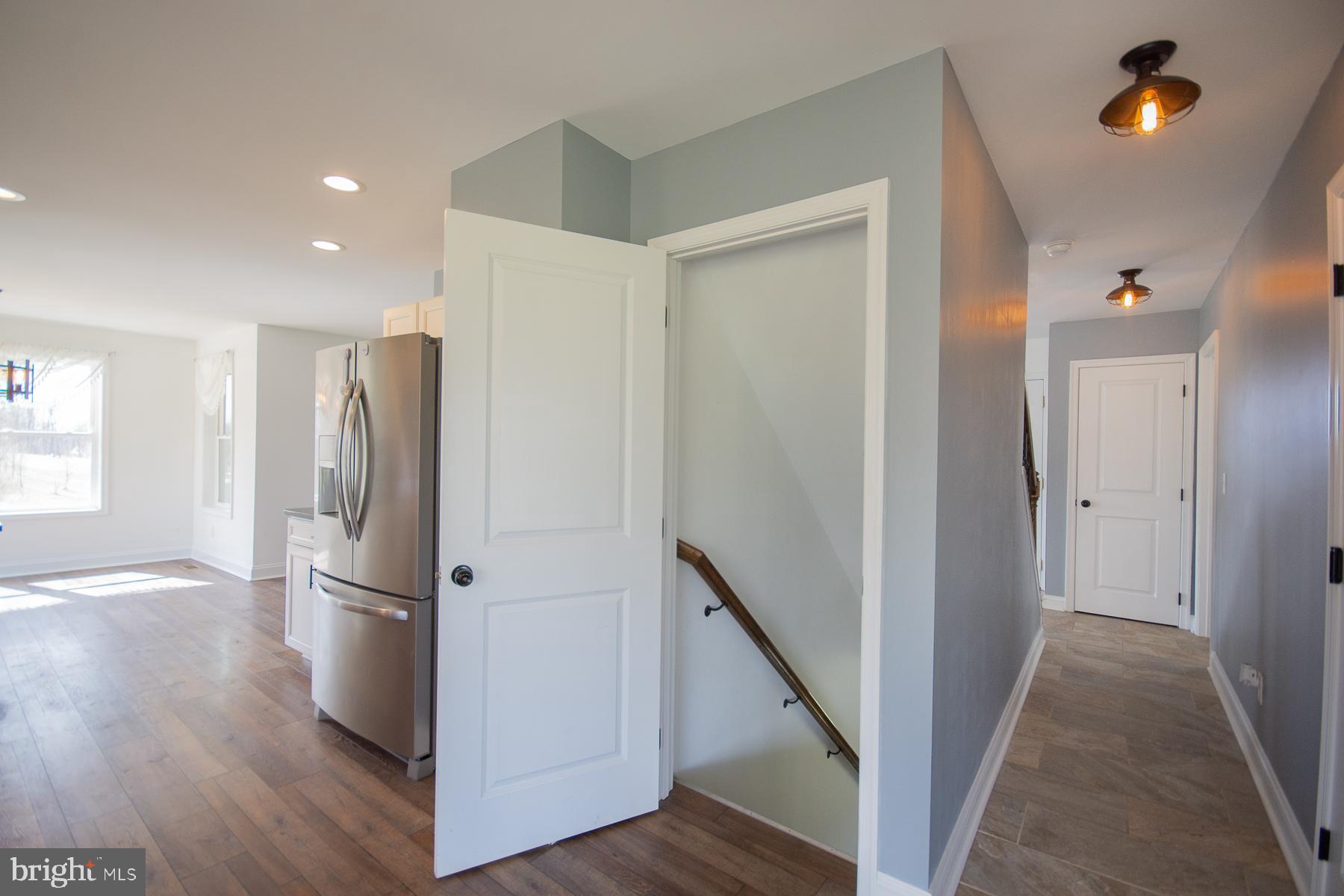 ISLAND HILL - Residential