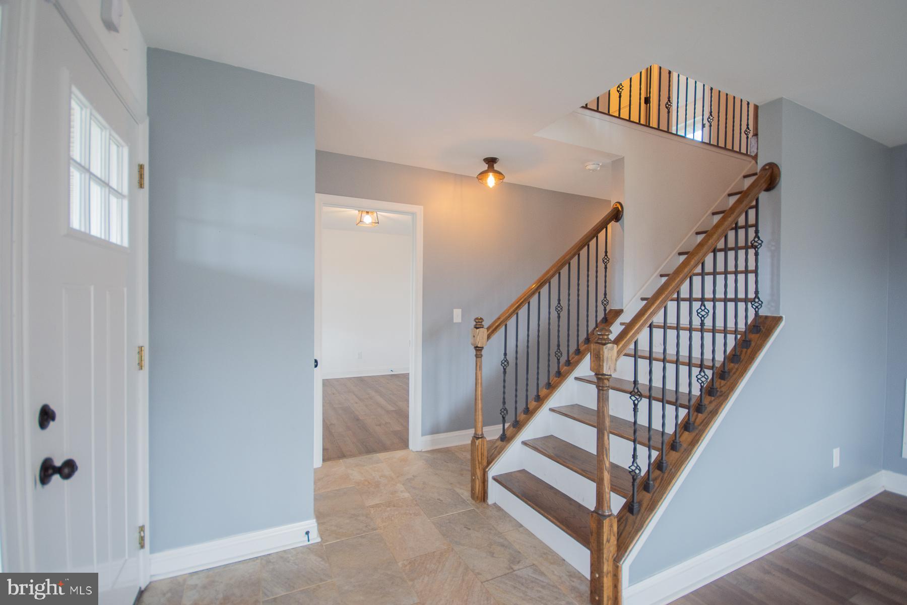 ISLAND HILL - Residential