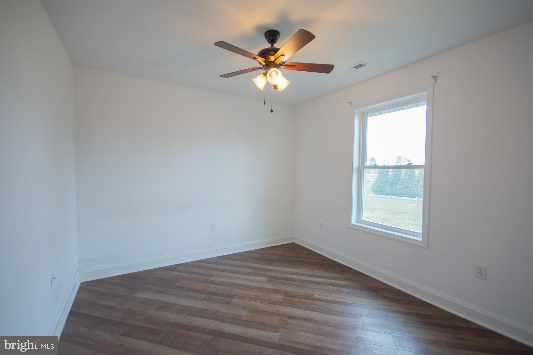 ISLAND HILL - Residential