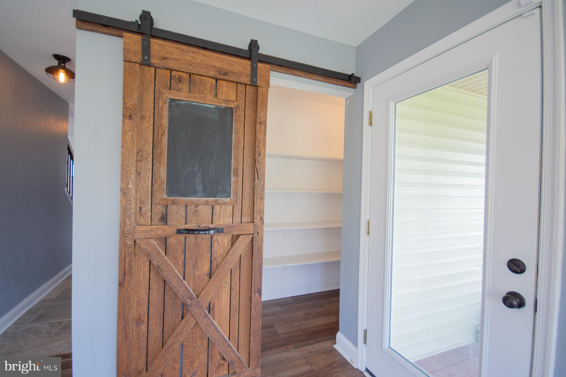 ISLAND HILL - Residential