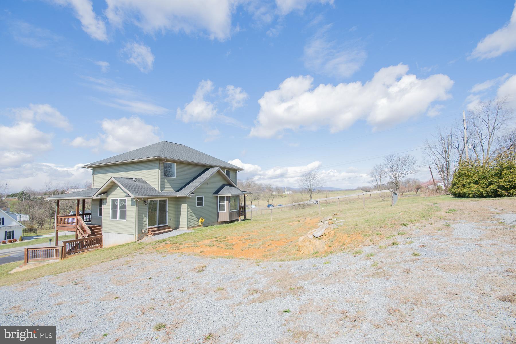 ISLAND HILL - Residential