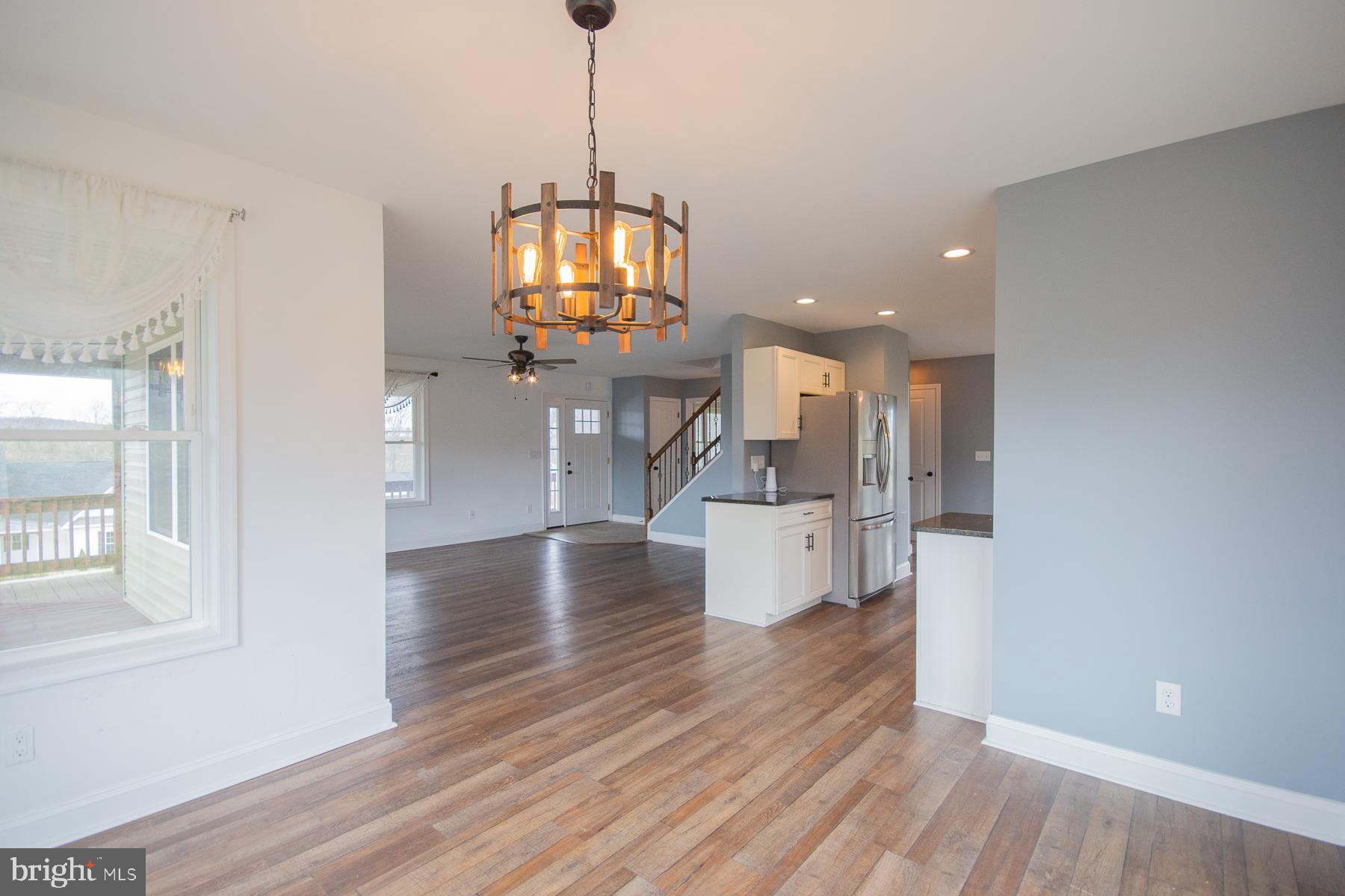 ISLAND HILL - Residential