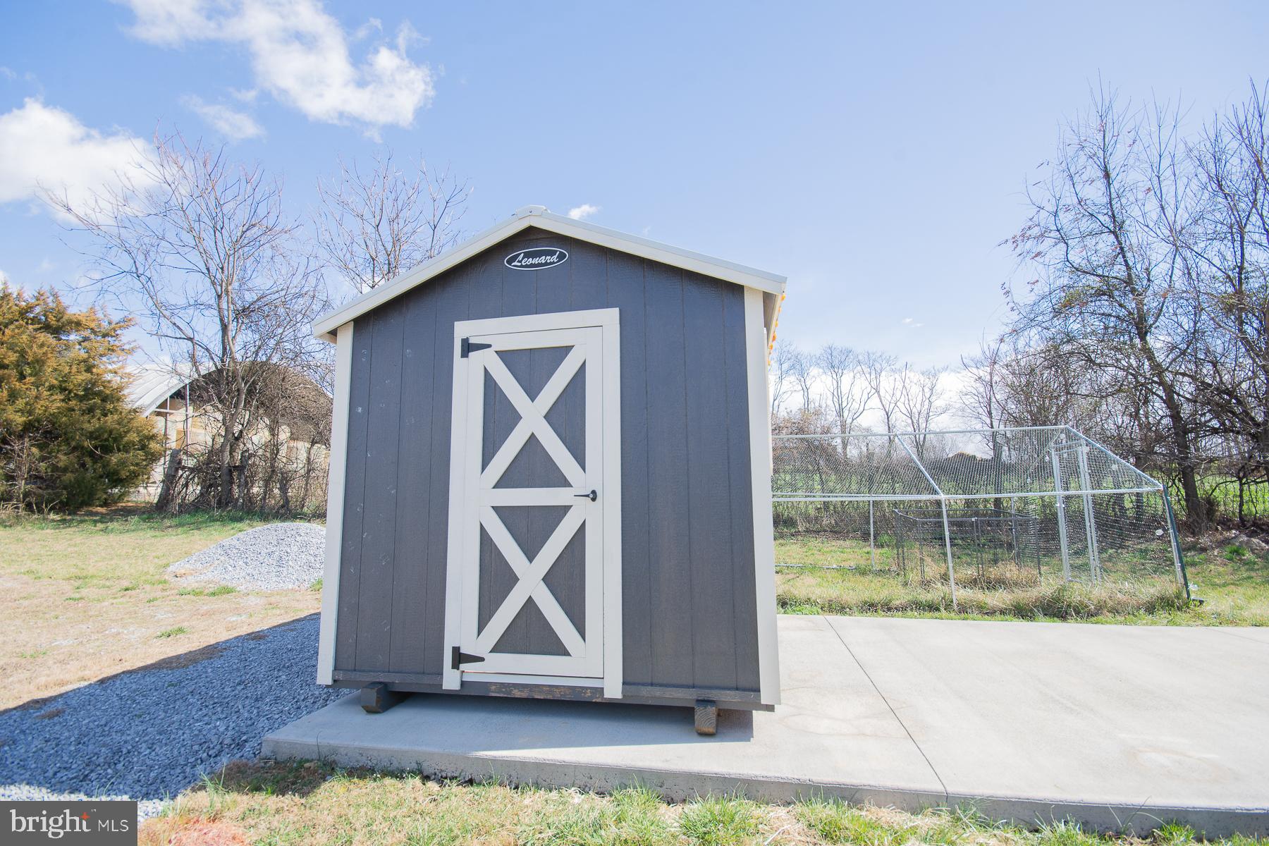 ISLAND HILL - Residential