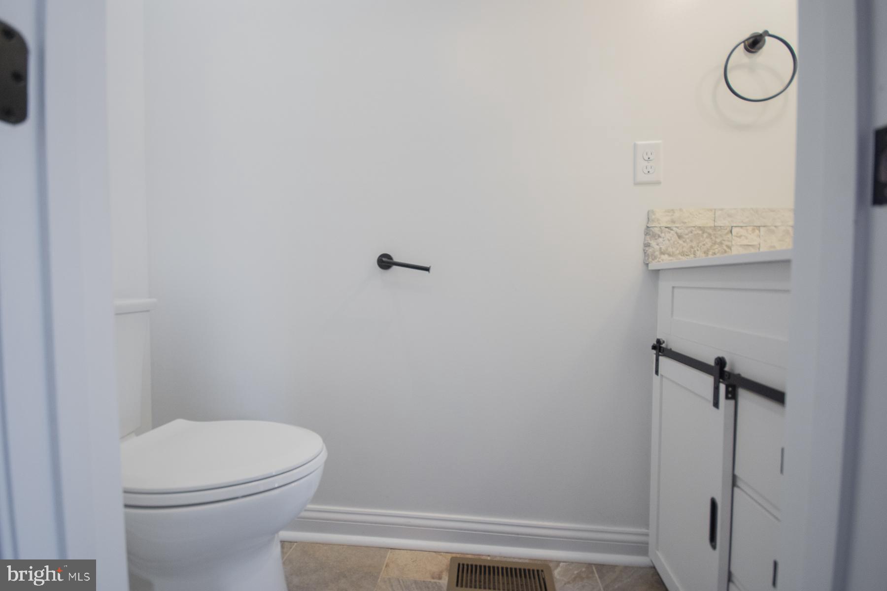 ISLAND HILL - Residential