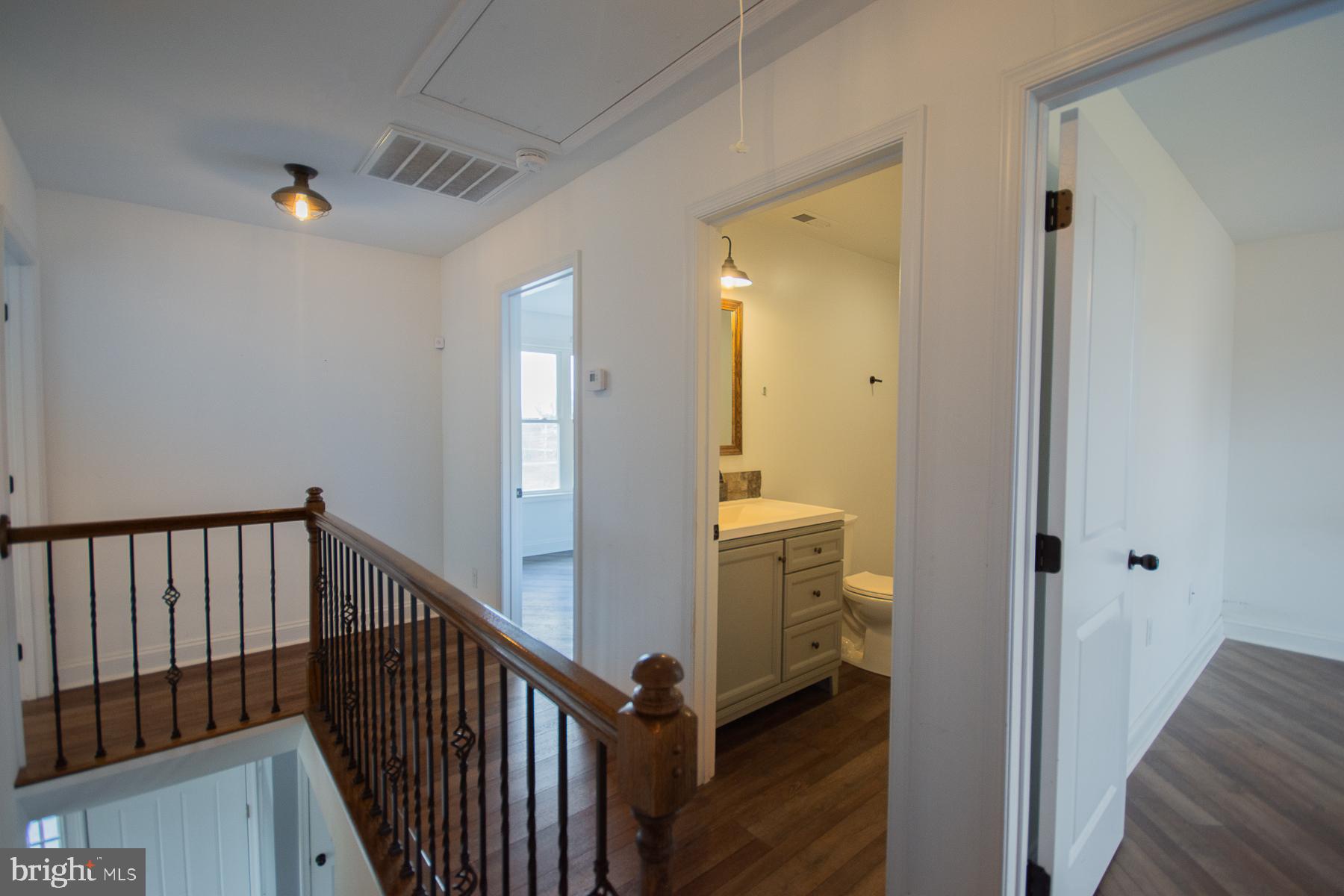 ISLAND HILL - Residential