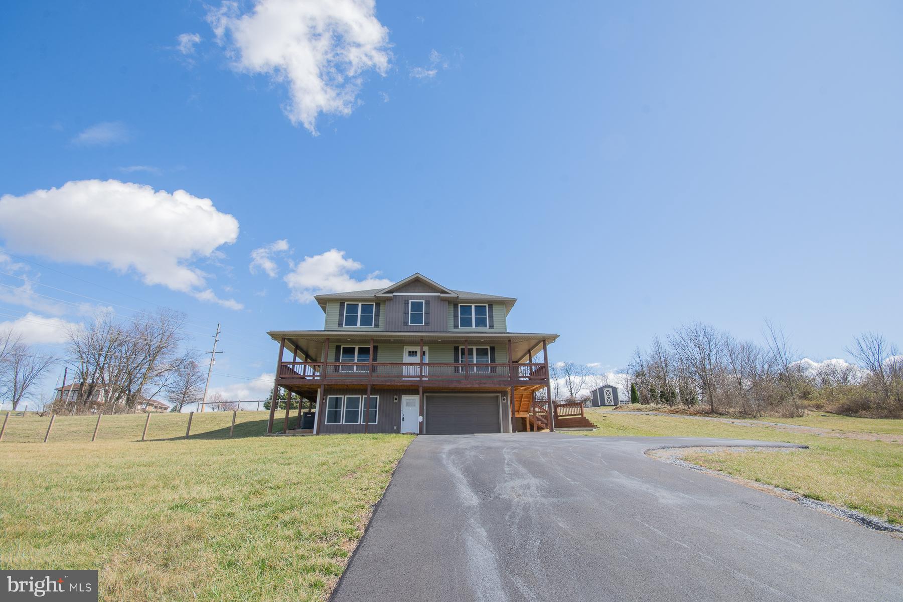 ISLAND HILL - Residential