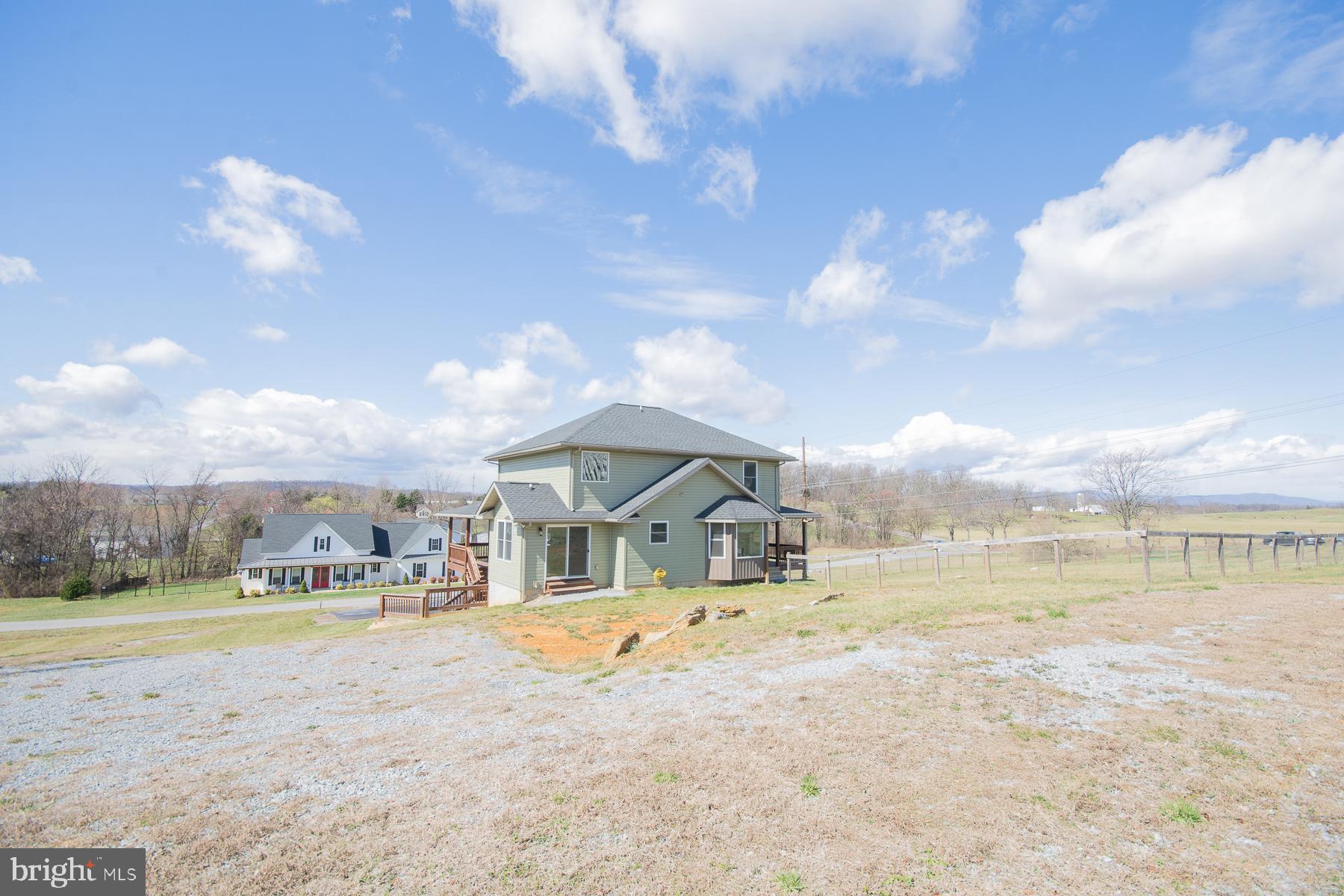 ISLAND HILL - Residential