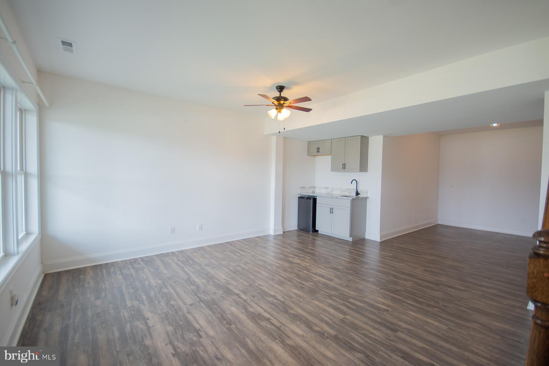 ISLAND HILL - Residential