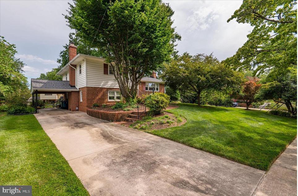 WEST LEWINSVILLE HEIGHTS - Residential Lease