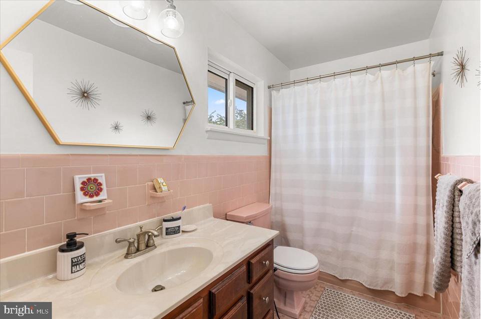 WEST LEWINSVILLE HEIGHTS - Residential Lease