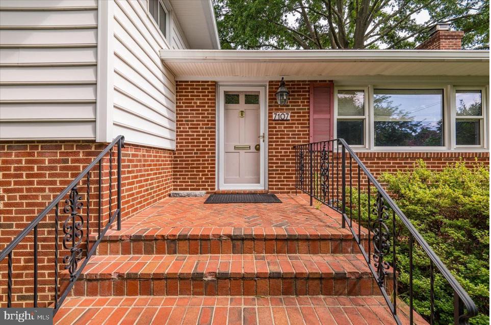 WEST LEWINSVILLE HEIGHTS - Residential Lease