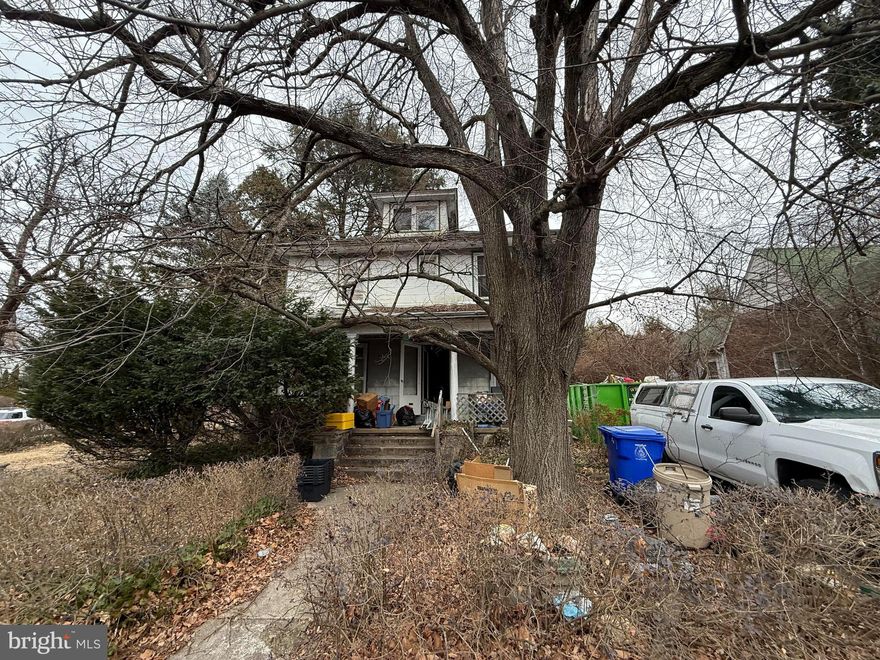 4 Bed, 1.5 Bath needs complete Rehab.