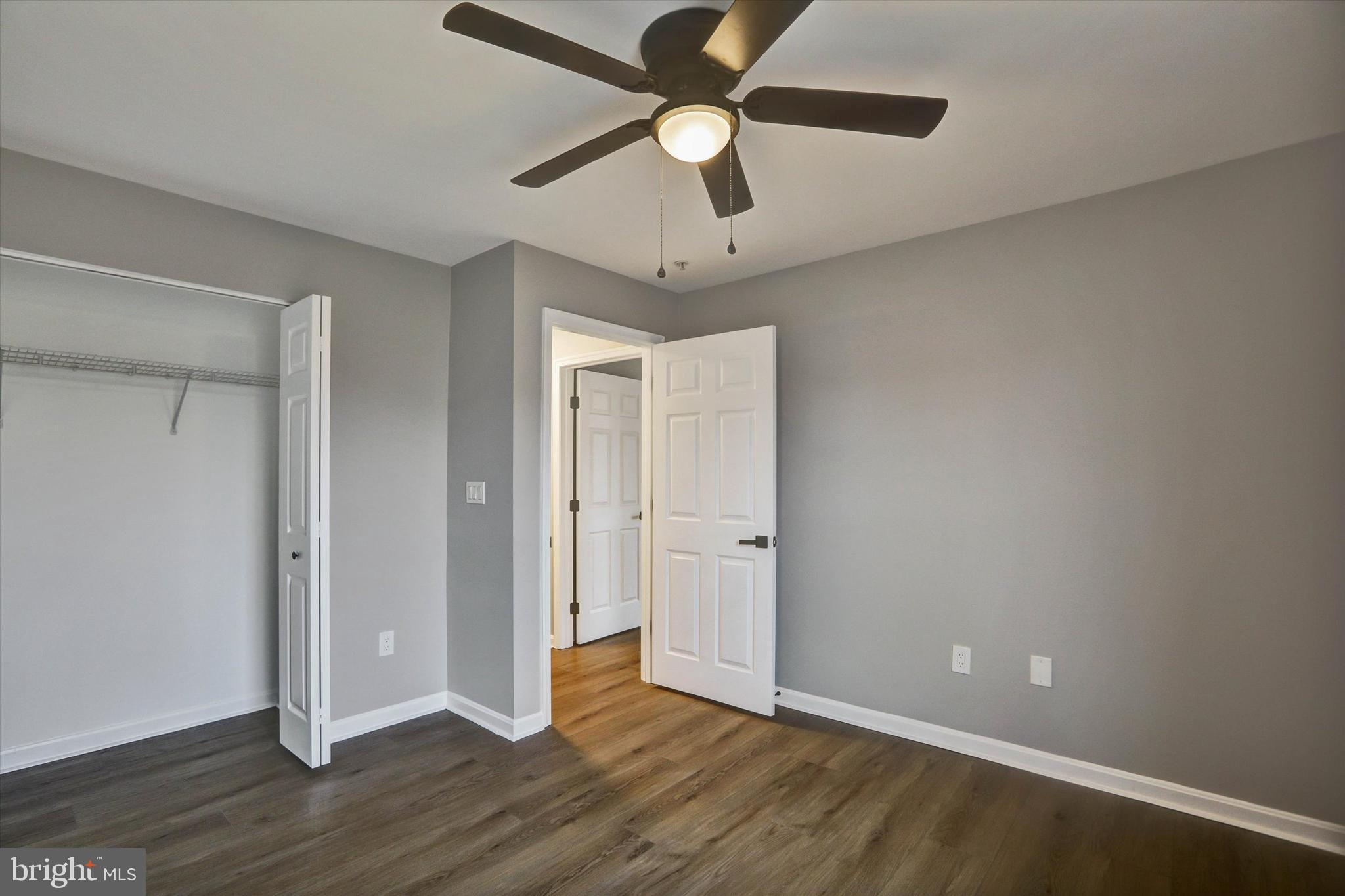 CROMWELL FOUNTAIN - Residential