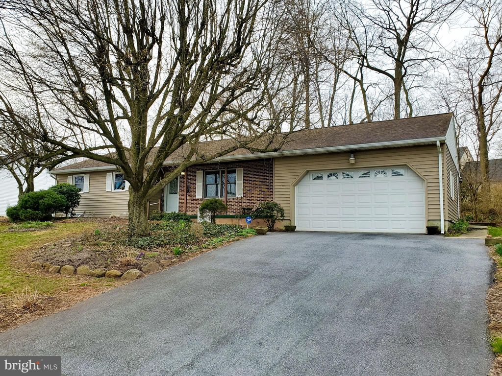Photo of 65 REAM RD, EPHRATA, PA 17522 (MLS # PALA2032414)