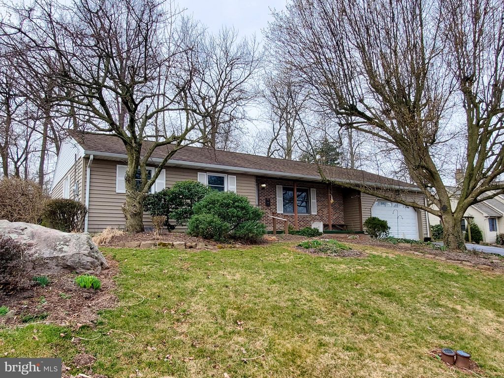 Photo of 65 REAM RD, EPHRATA, PA 17522 (MLS # PALA2032414)