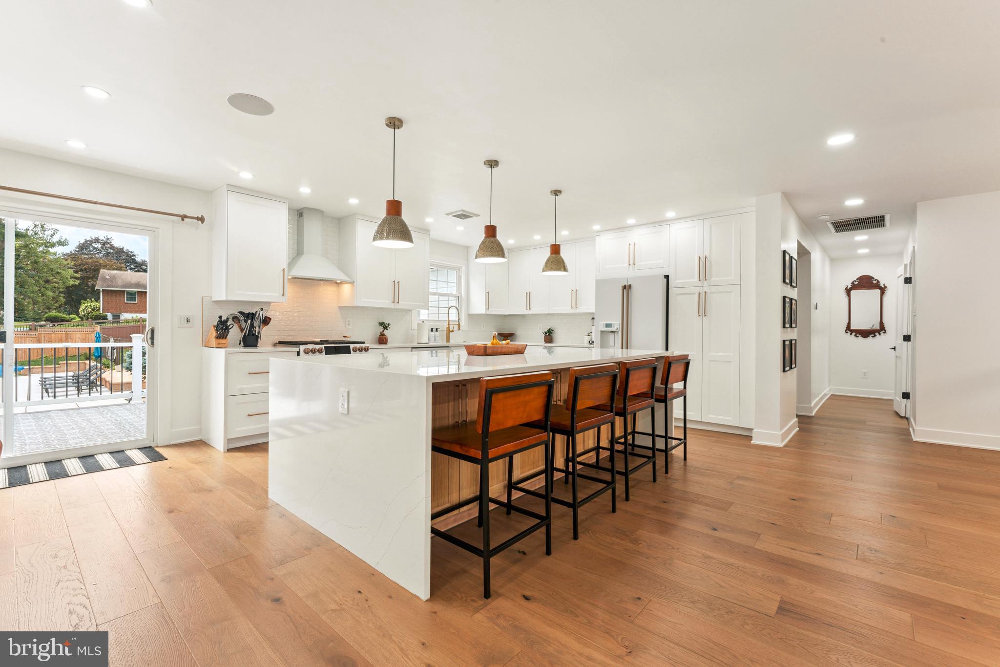 HUNTINGDON VALLEY - Residential