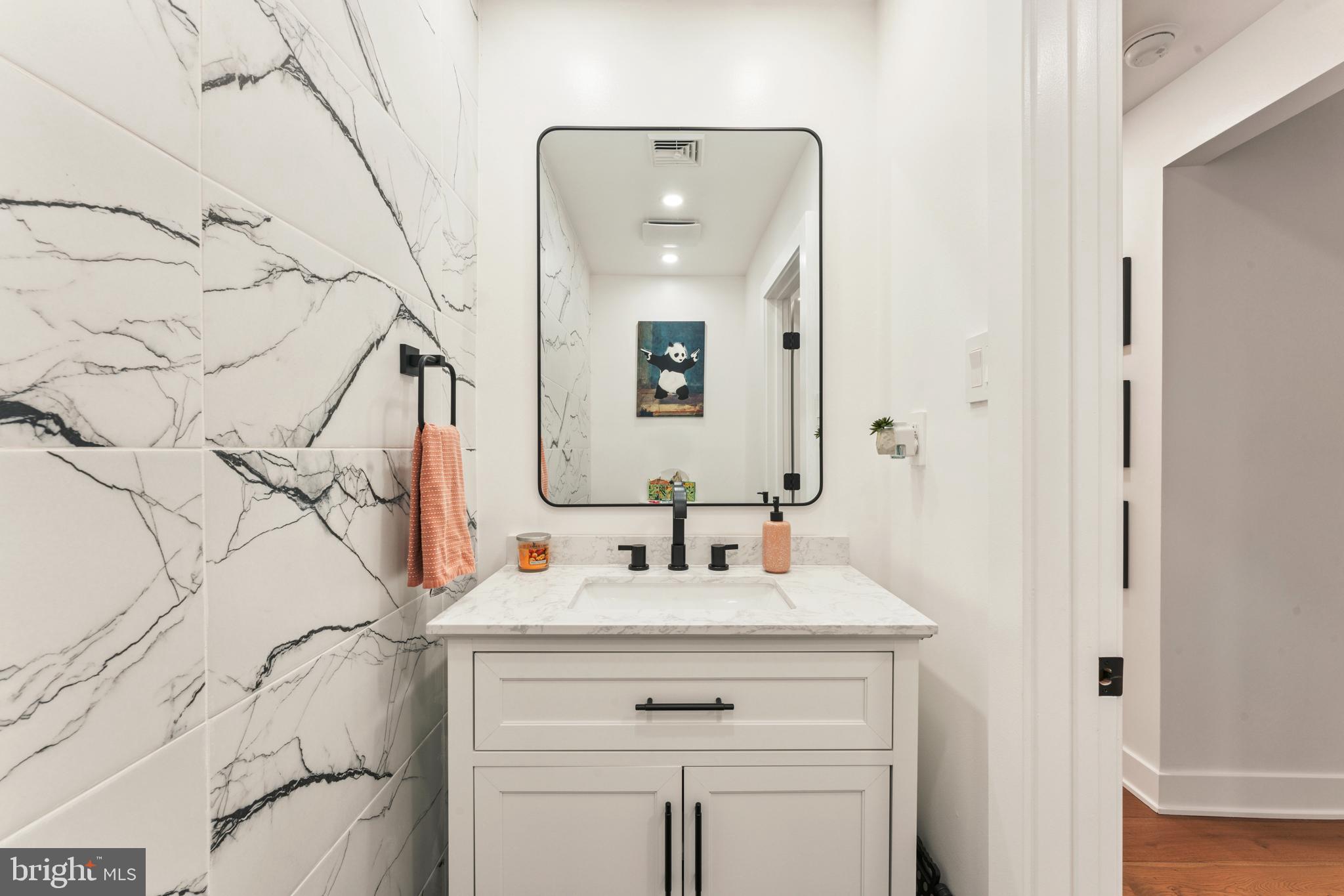 HUNTINGDON VALLEY - Residential