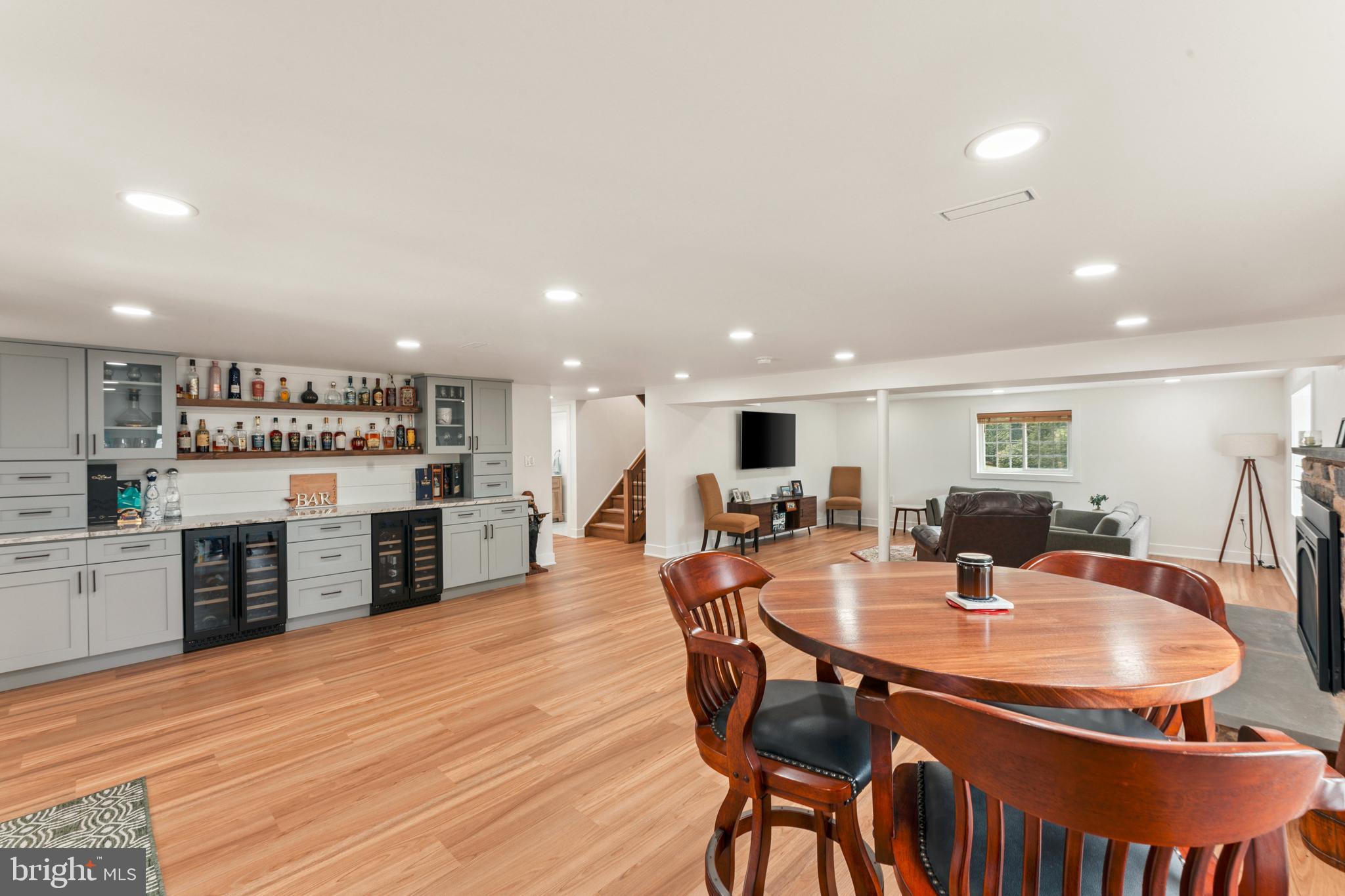 HUNTINGDON VALLEY - Residential