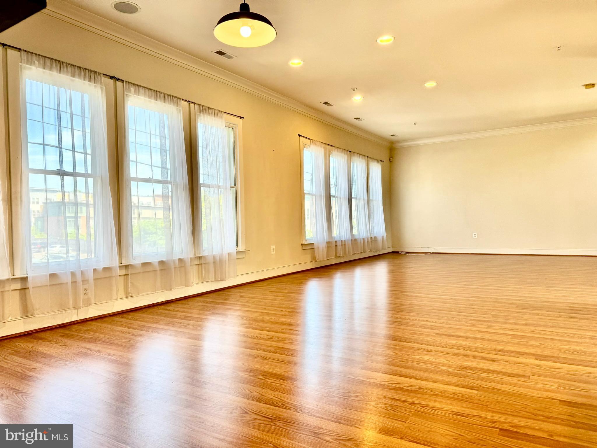 5610 BALTIMORE AVENUE