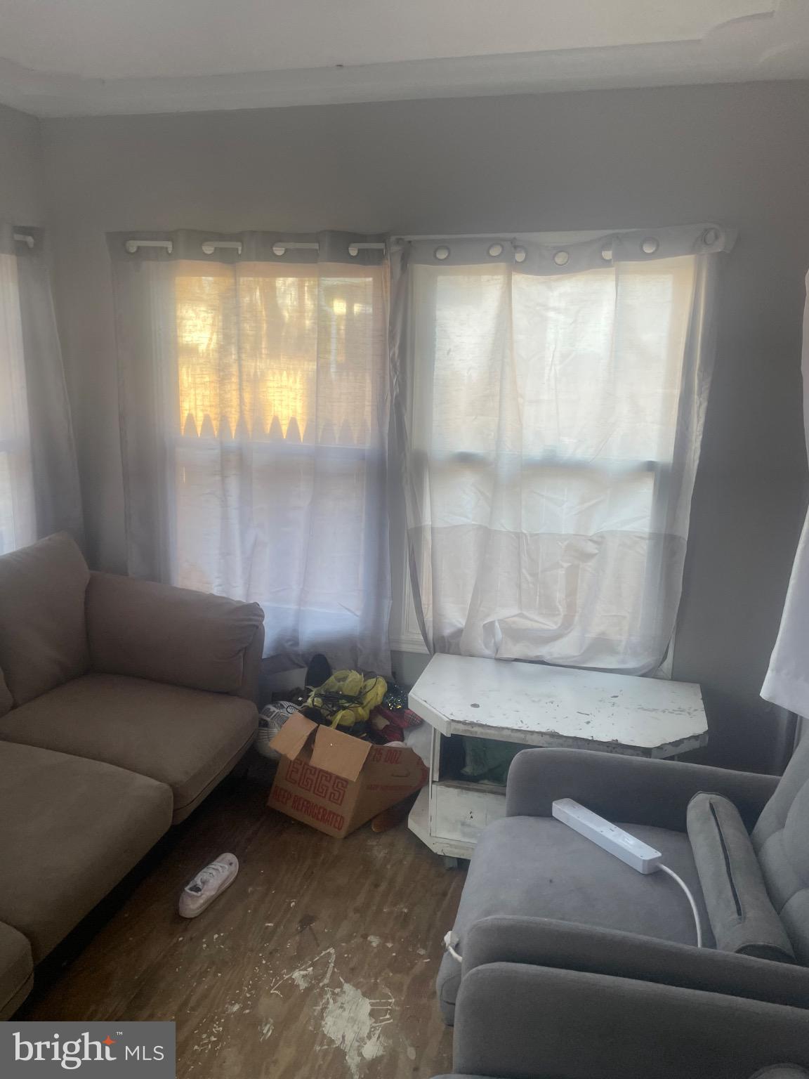 YEADON - Residential