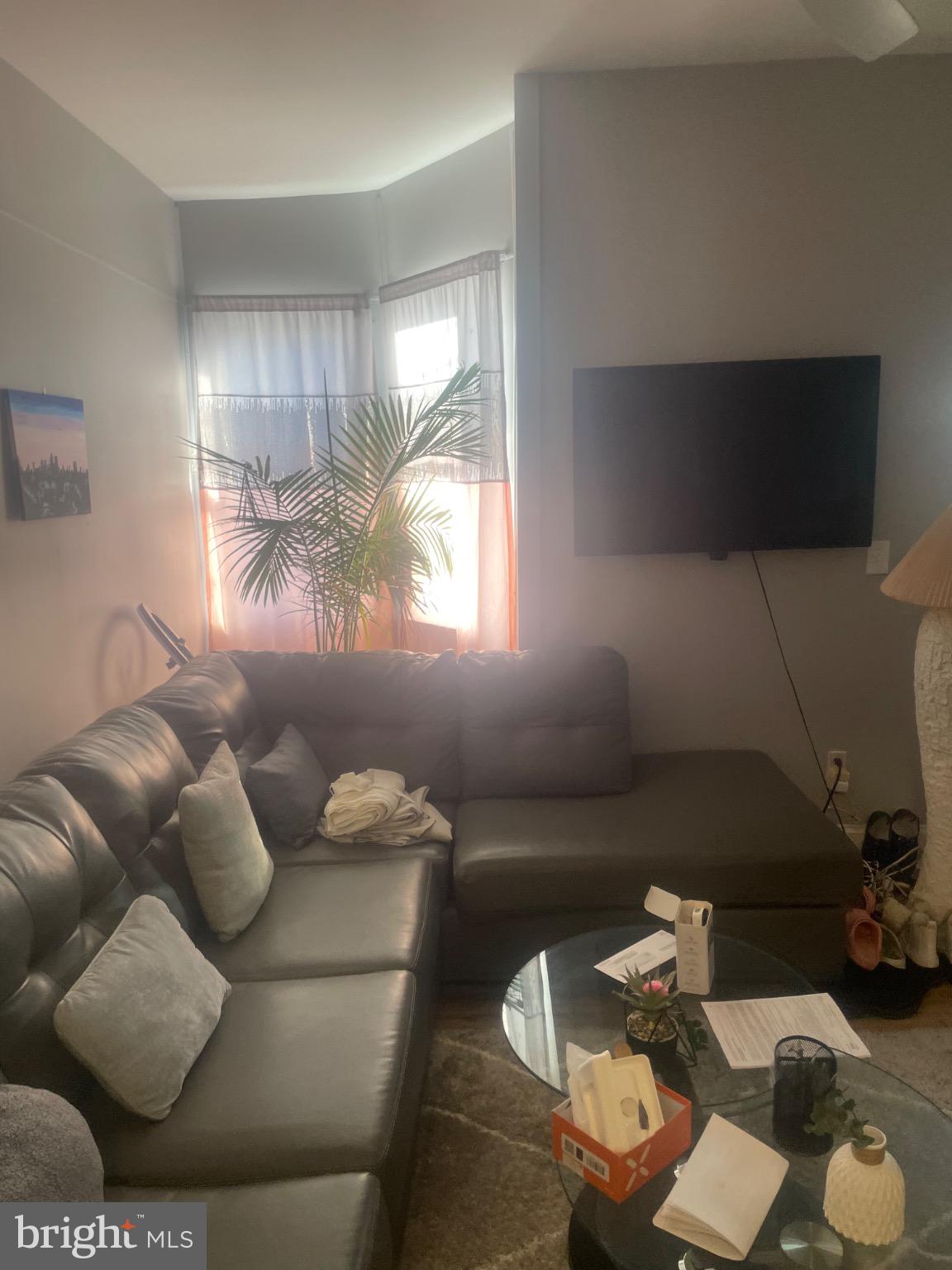 YEADON - Residential