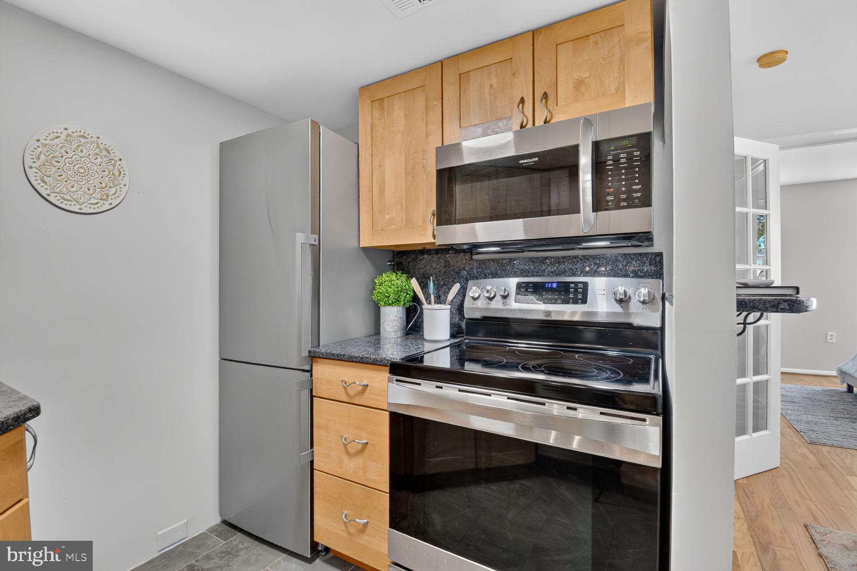 1438 MERIDIAN PLACE NW 406