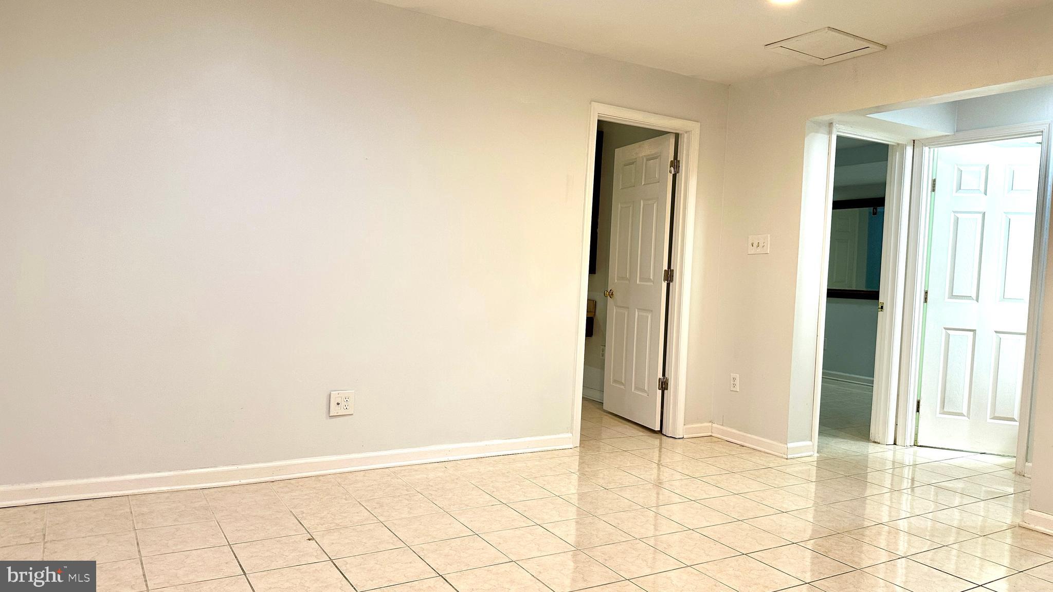 CHURCHILL TOWN SECTOR - Residential