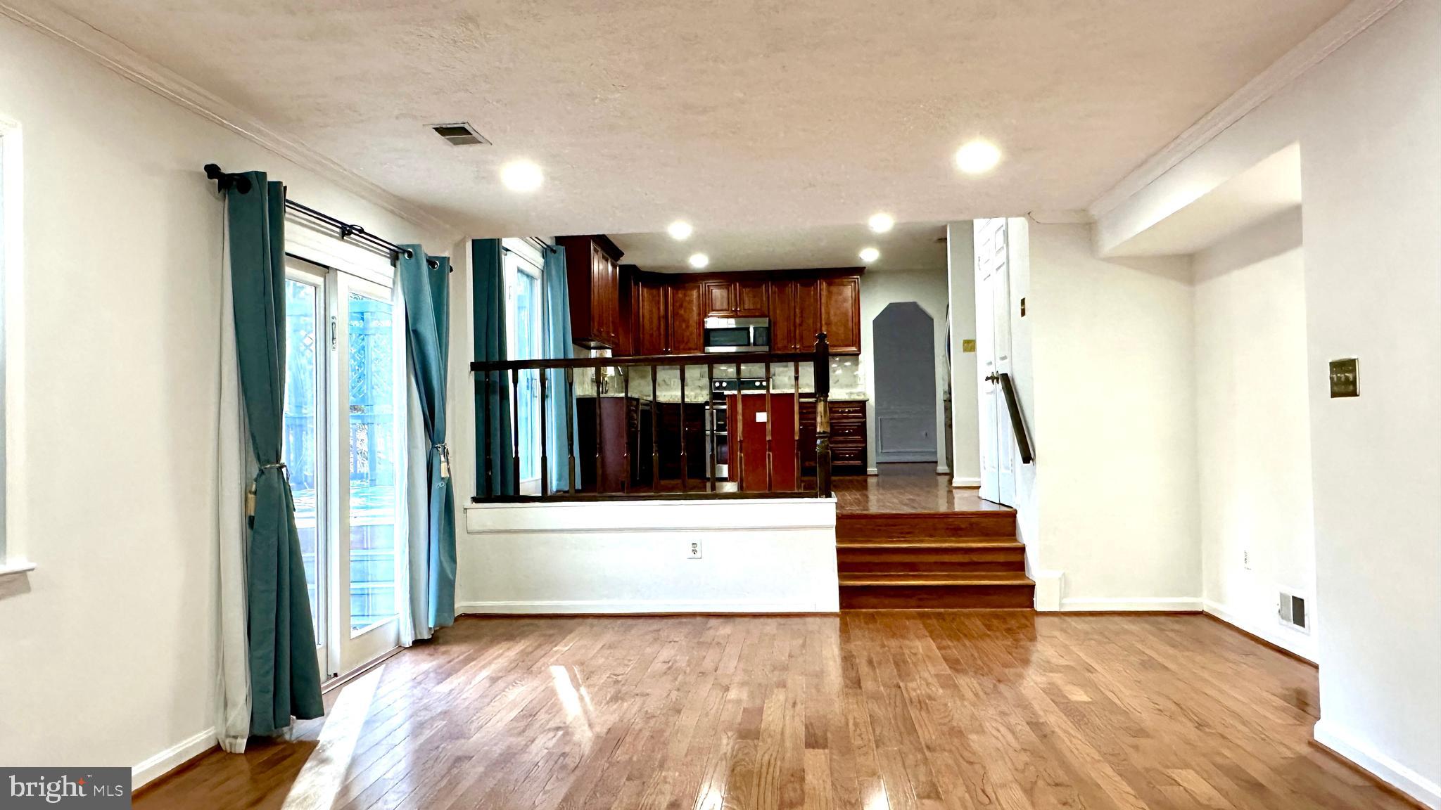 CHURCHILL TOWN SECTOR - Residential