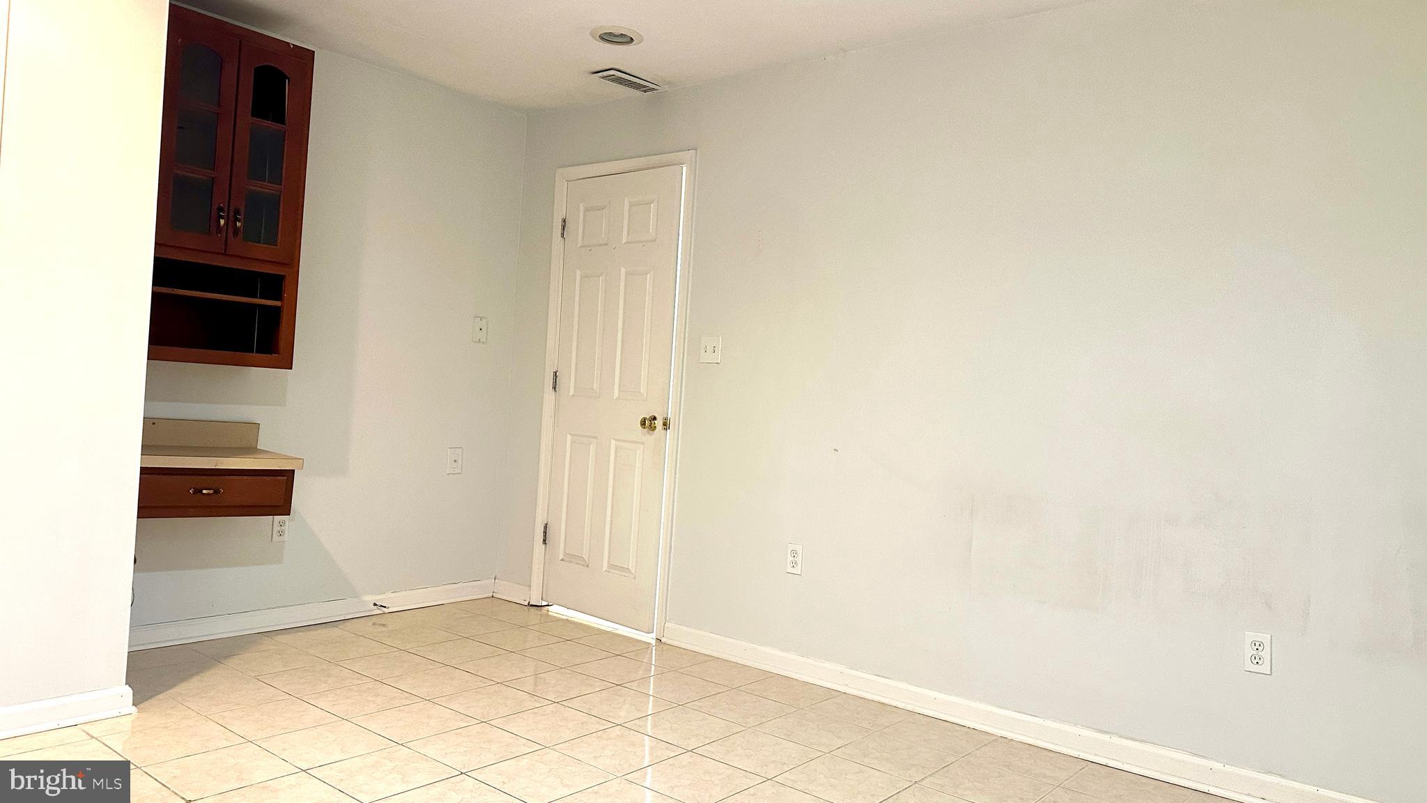 CHURCHILL TOWN SECTOR - Residential