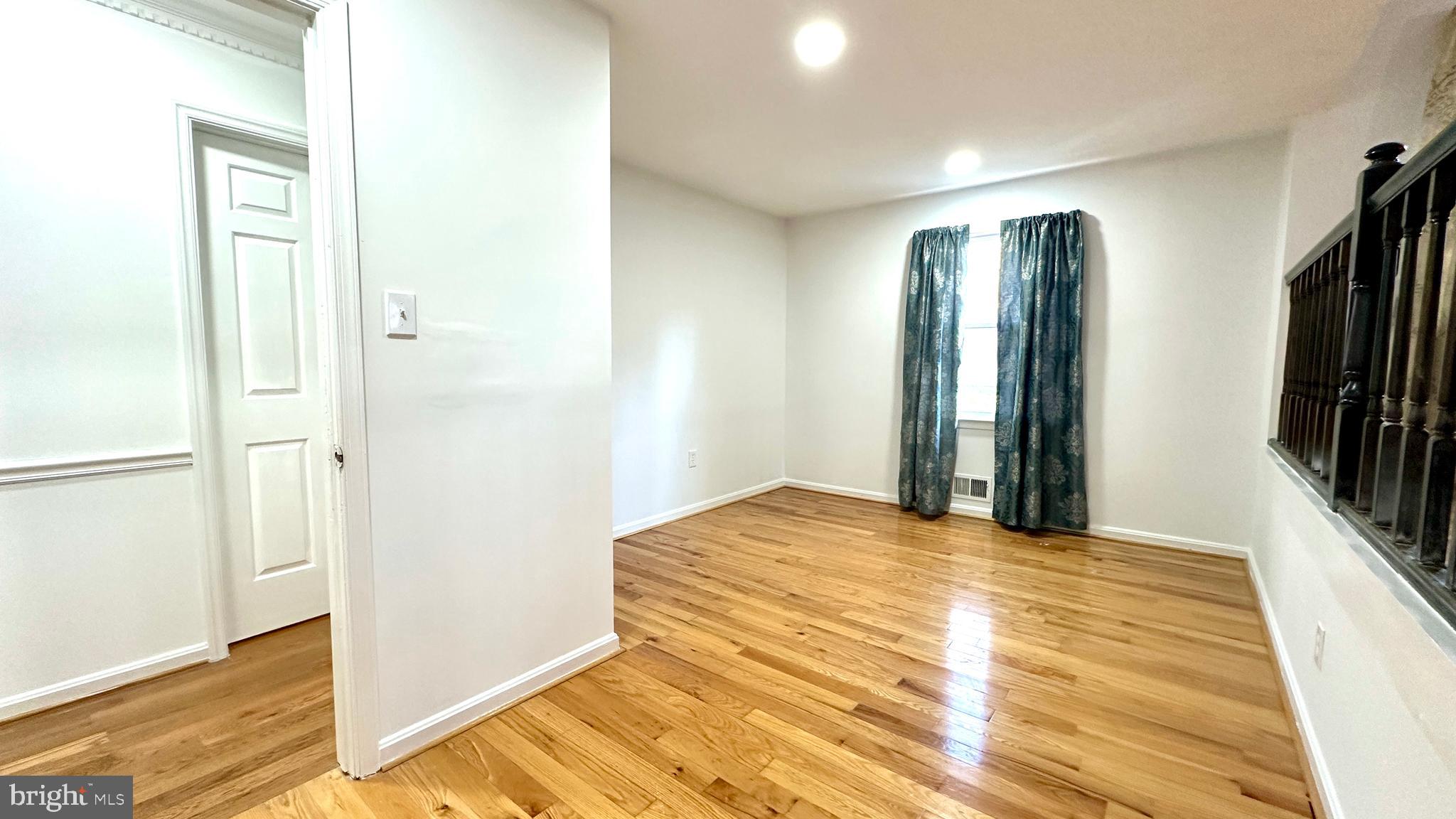 CHURCHILL TOWN SECTOR - Residential