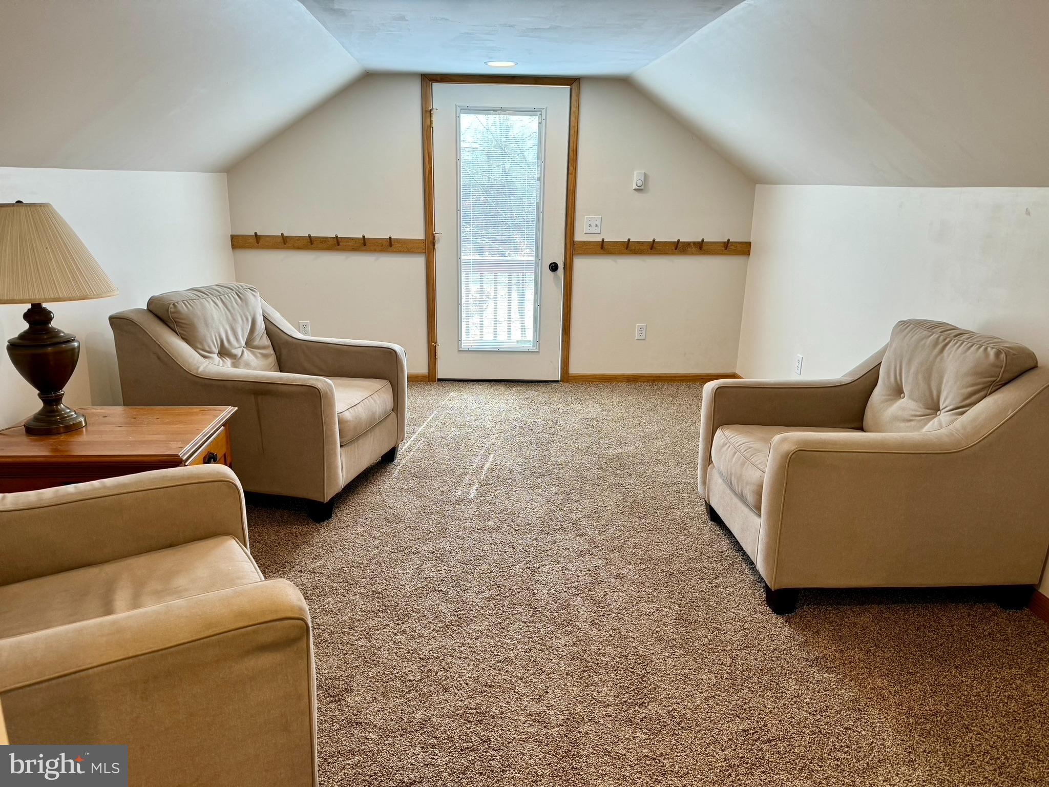 THE PINNACLE - Residential