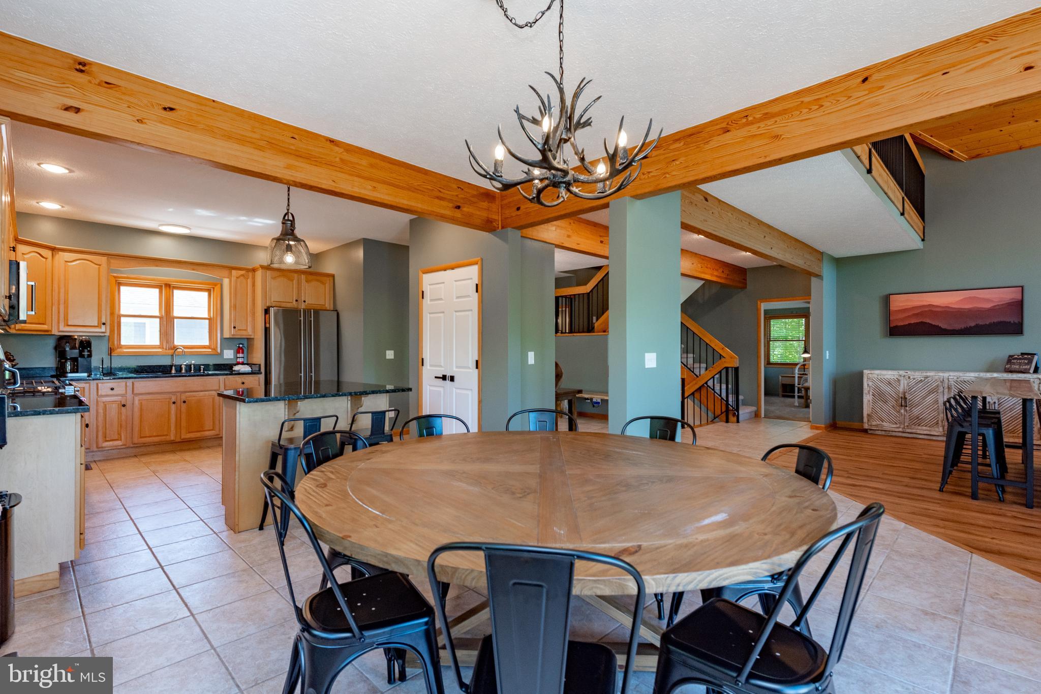 THE PINNACLE - Residential