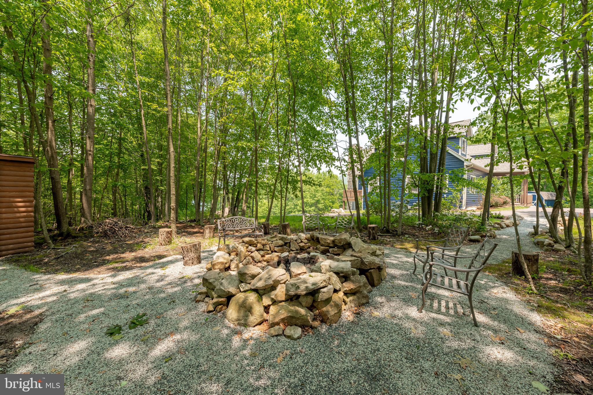 THE PINNACLE - Residential